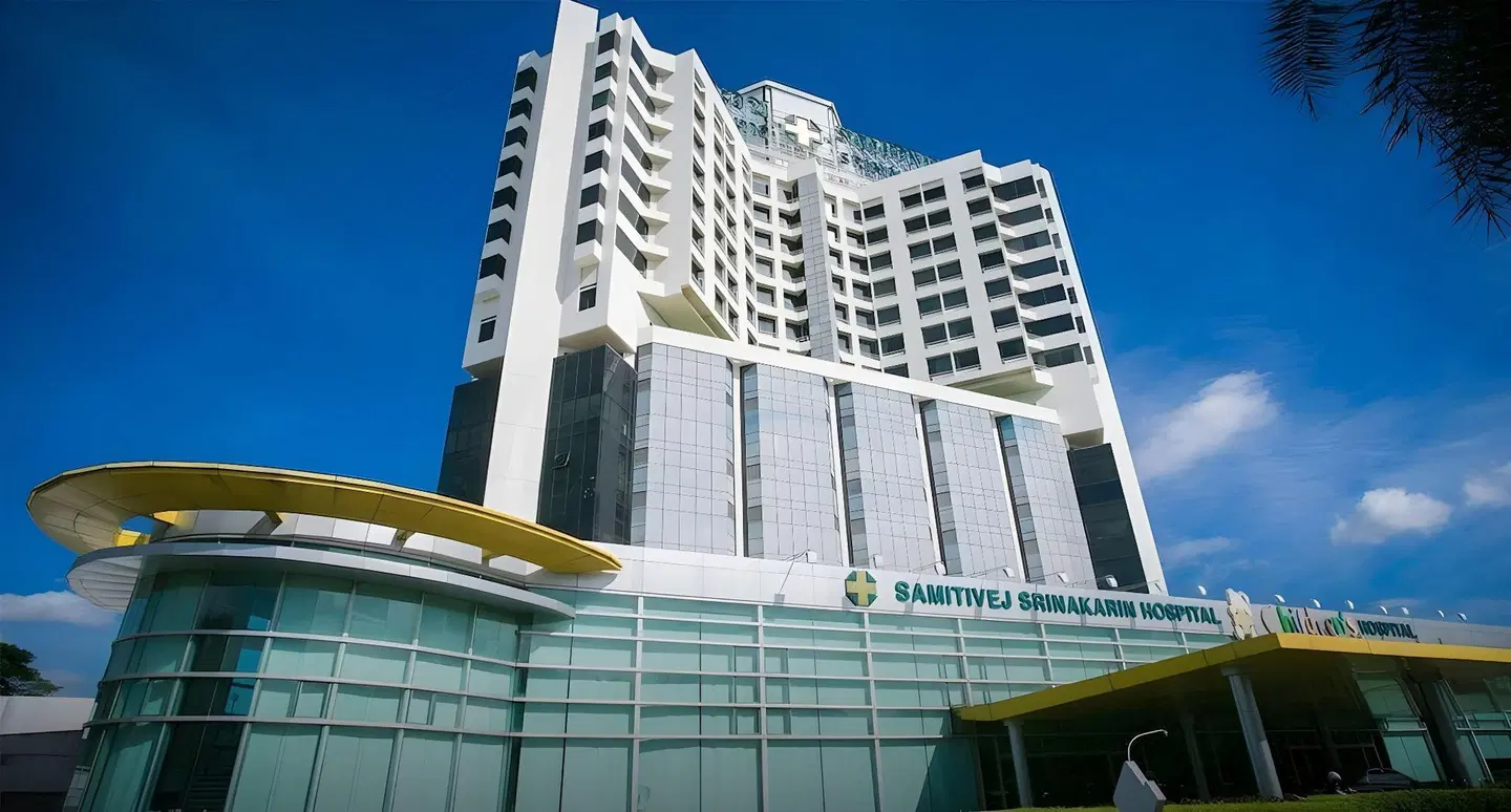 The Home Hotel EXTERIOR