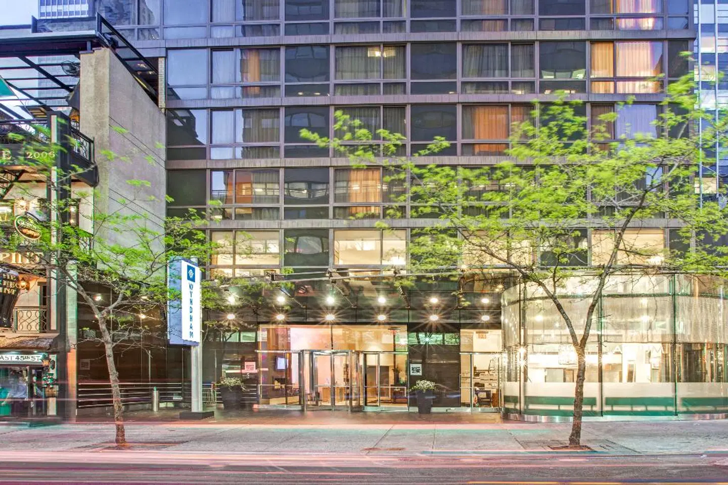 Wyndham Midtown 45 EXTERIOR