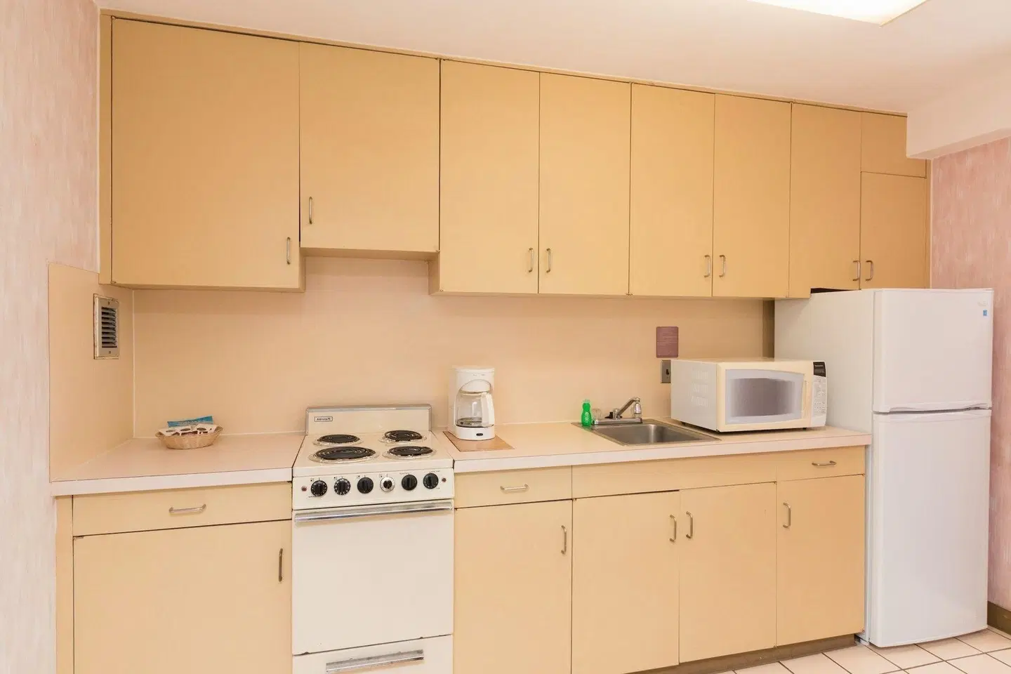 Ilima Hotel ROOM_EXAMPLE