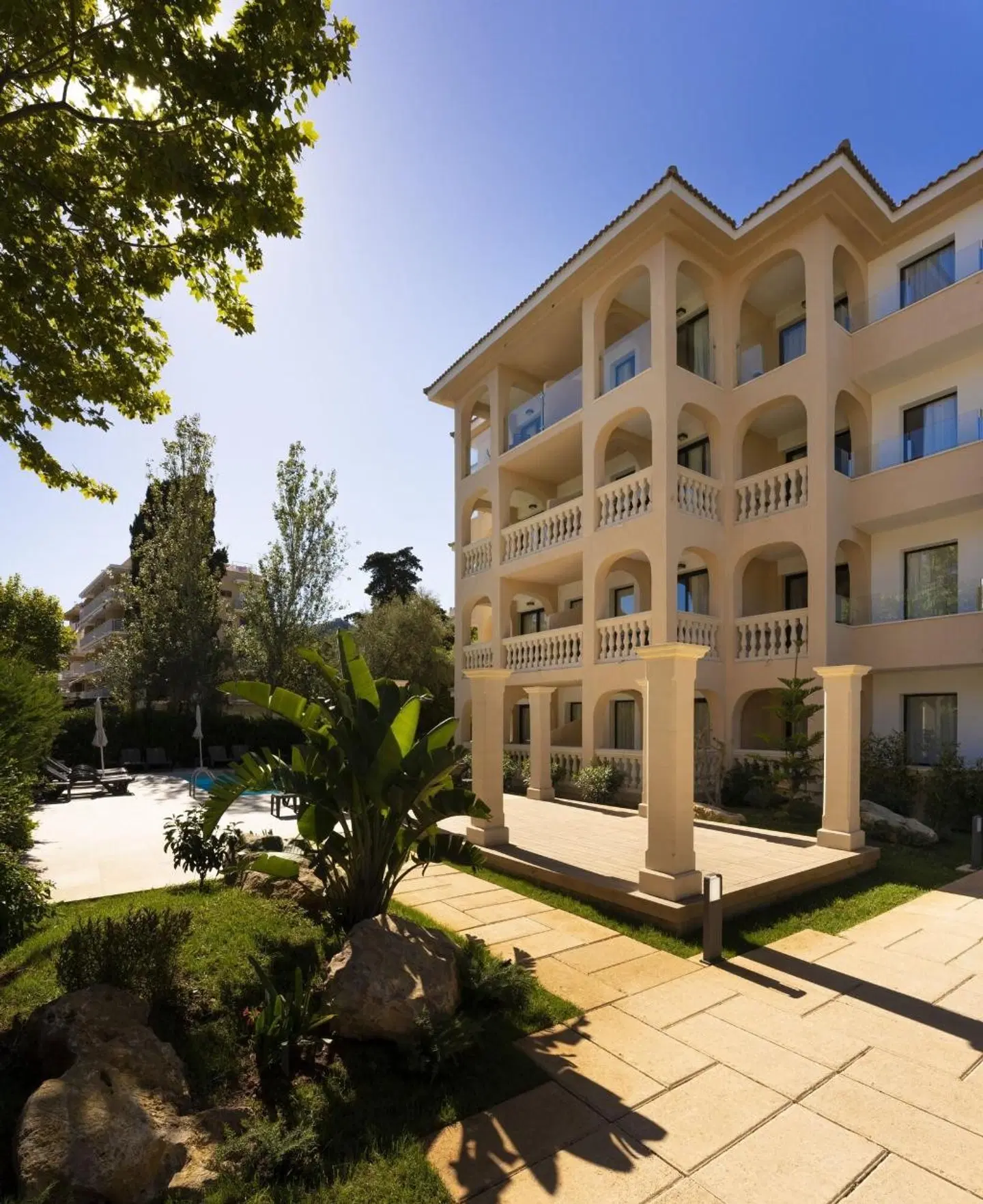 Sinfony EXTERIOR