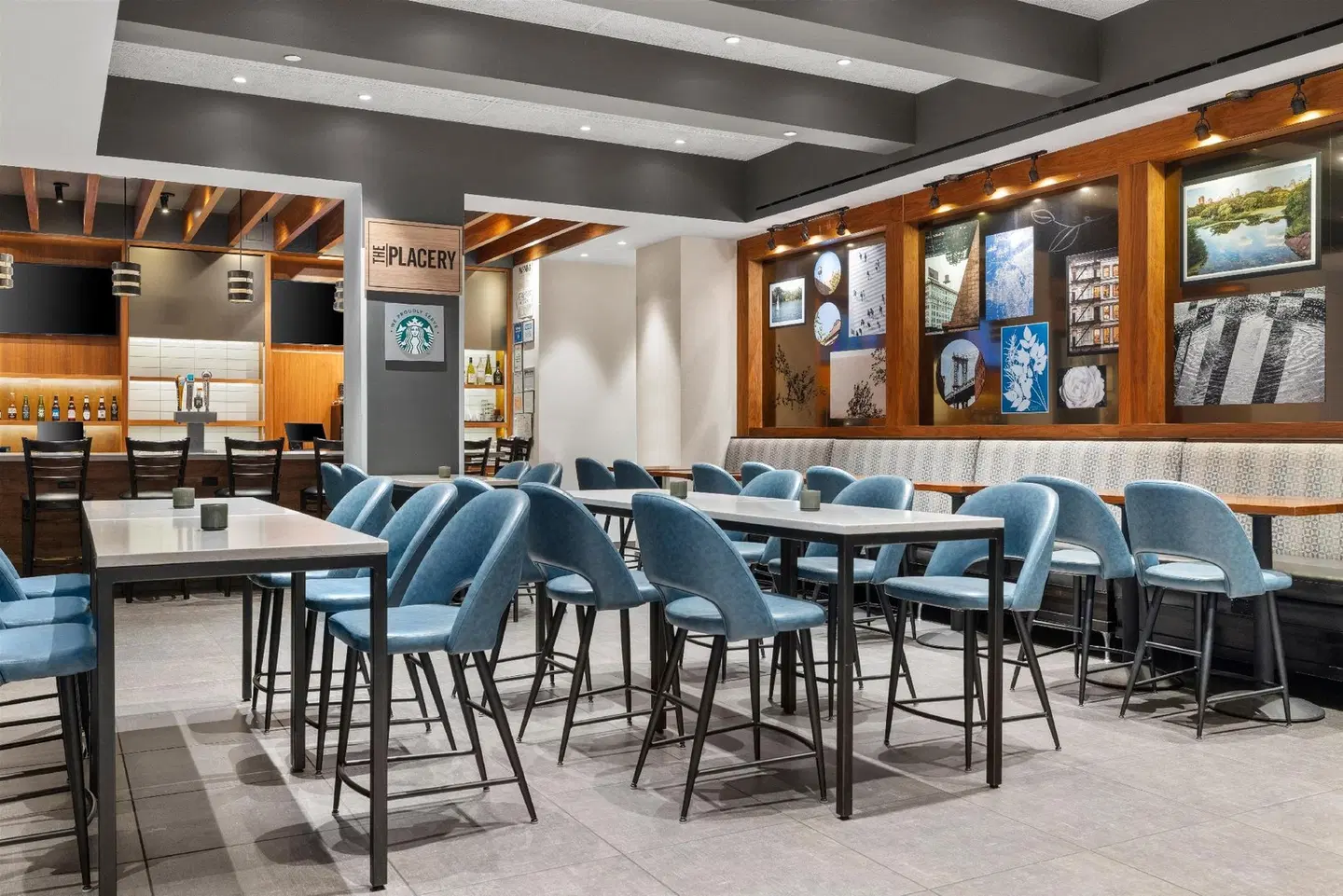 Hyatt Place New York City / Times Square Bar