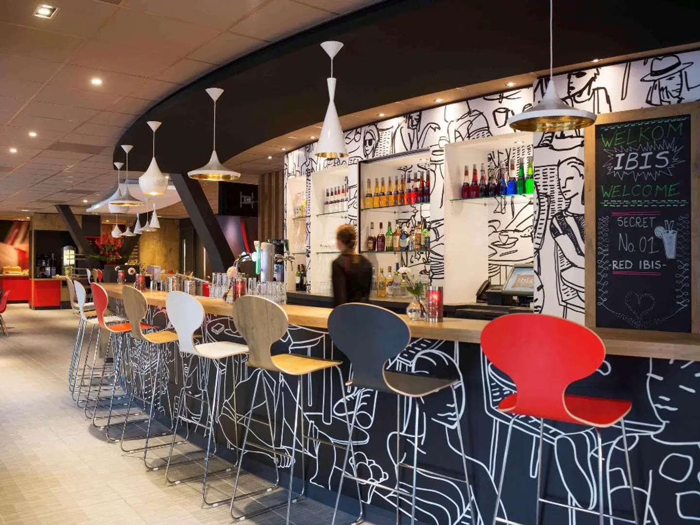 ibis Rotterdam City Centre Bar