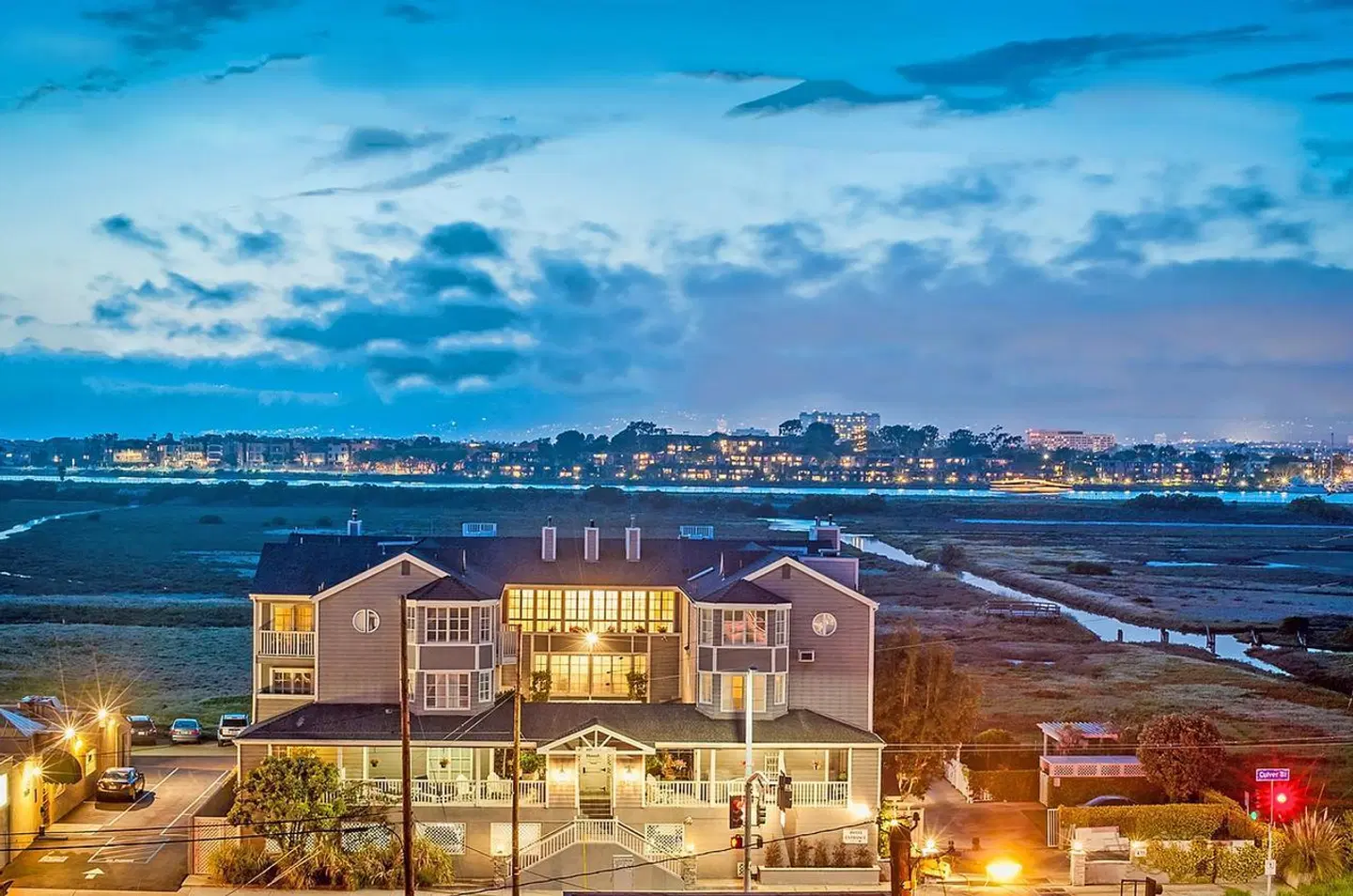 Inn at Playa del Rey EXTERIOR