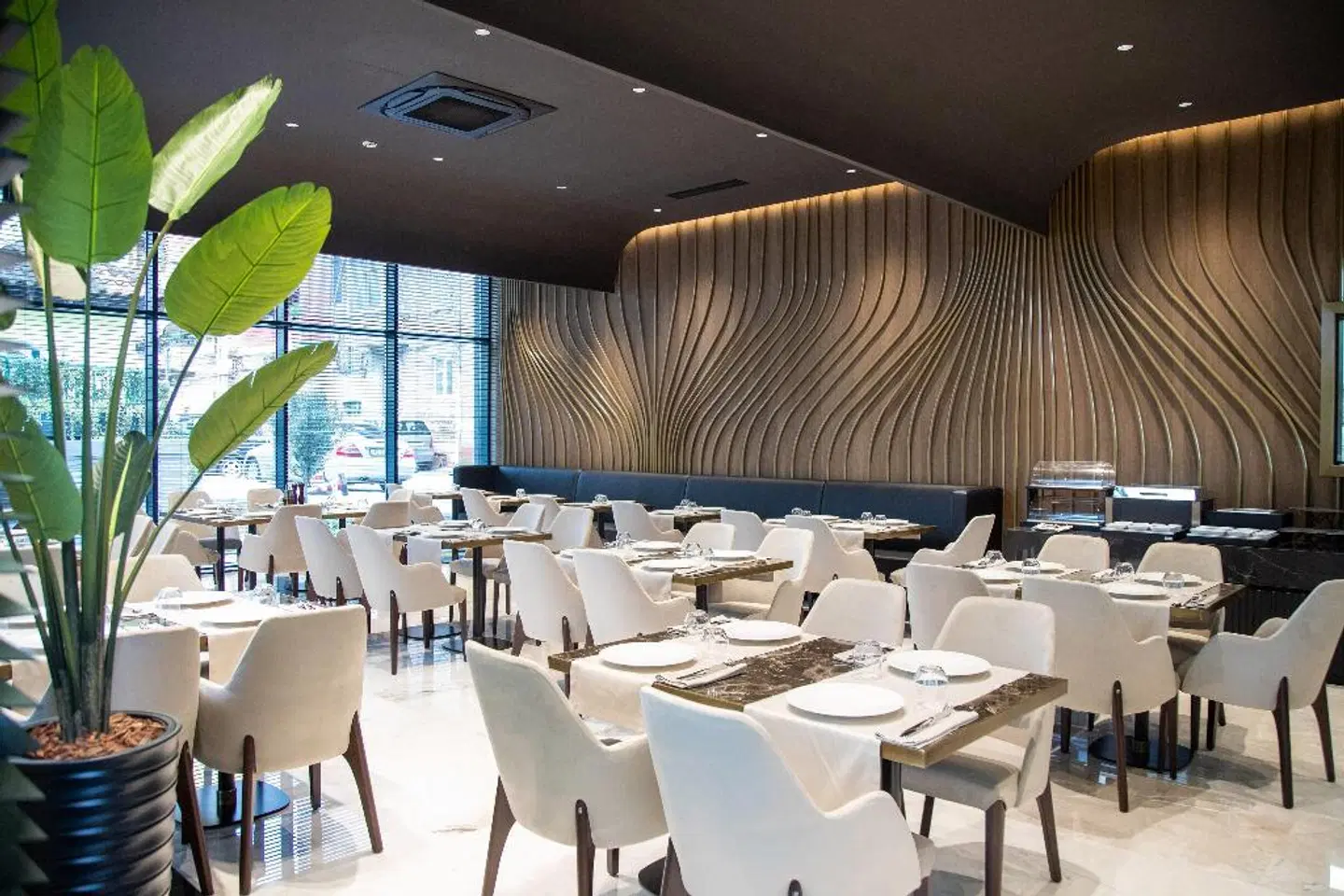 Hotel Elisa Tirana, Affiliated by Meliá Restaurant