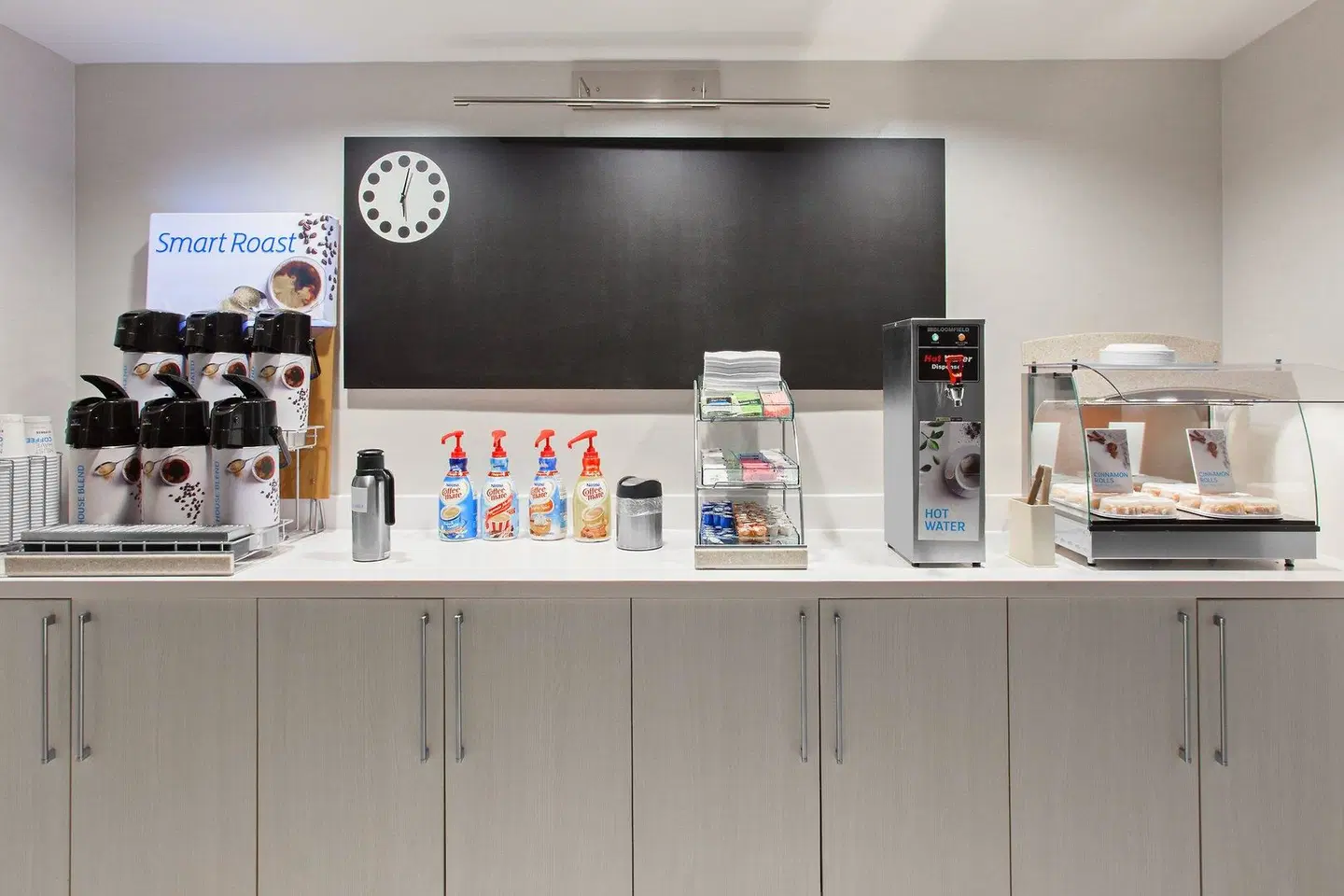 Holiday Inn Express West Los Angeles-Santa Monica by IHG Bar