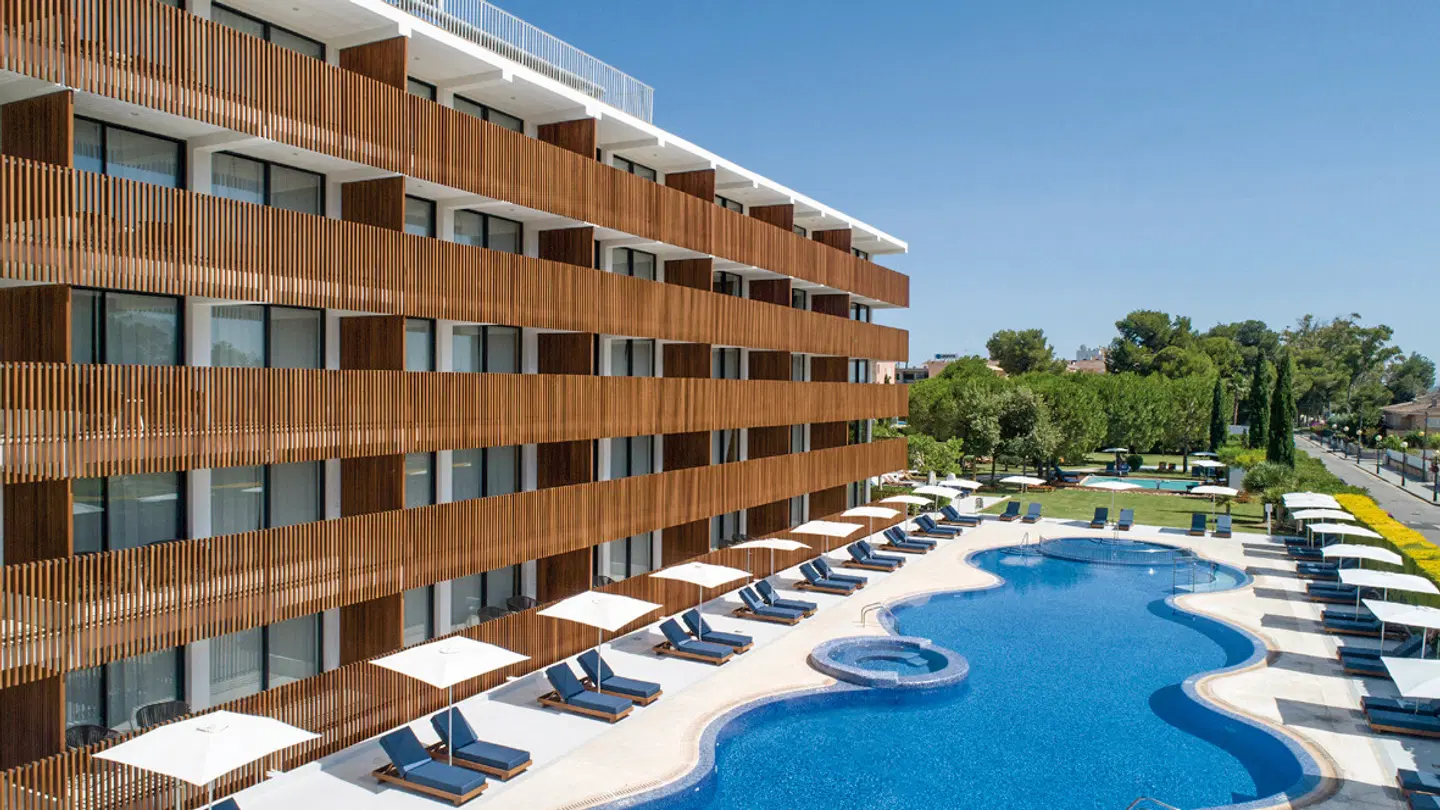 Las Gaviotas Suites OUTDOOR_POOL
