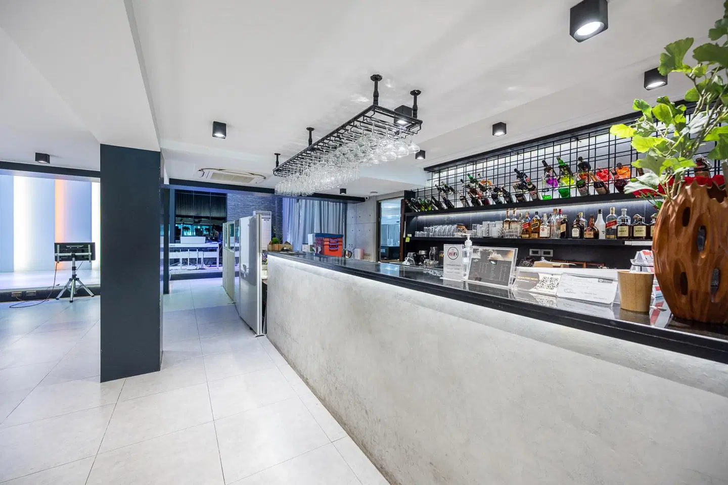 LOFT BANGKOK HOTEL Bar