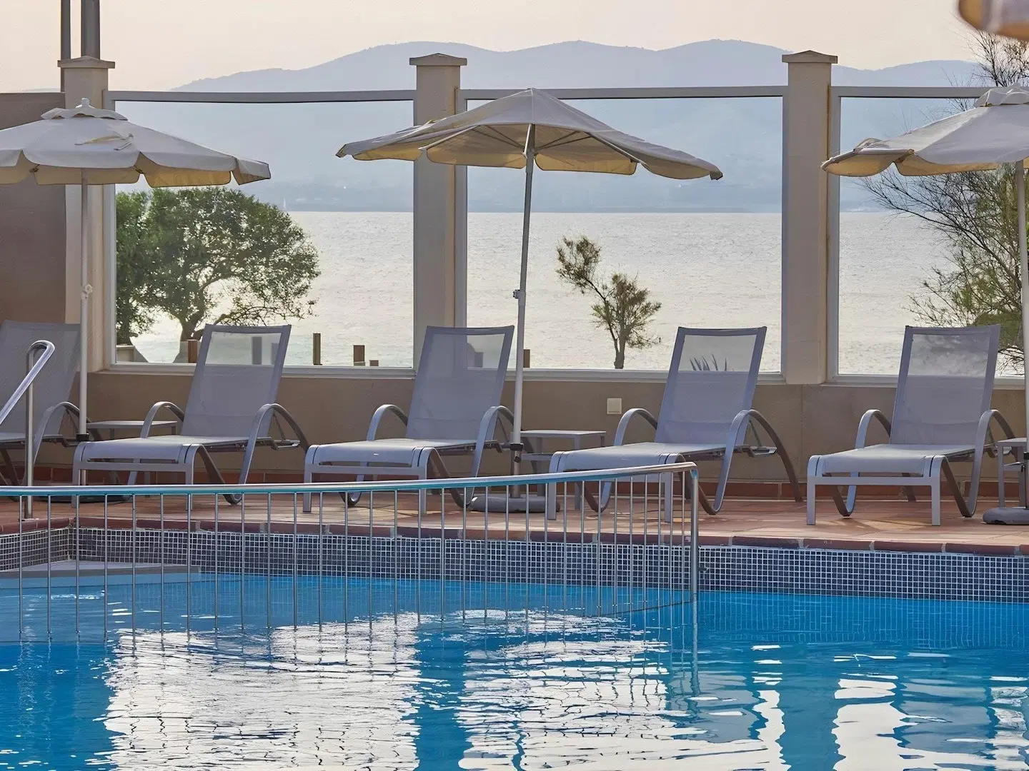 BQ Apolo OUTDOOR_POOL