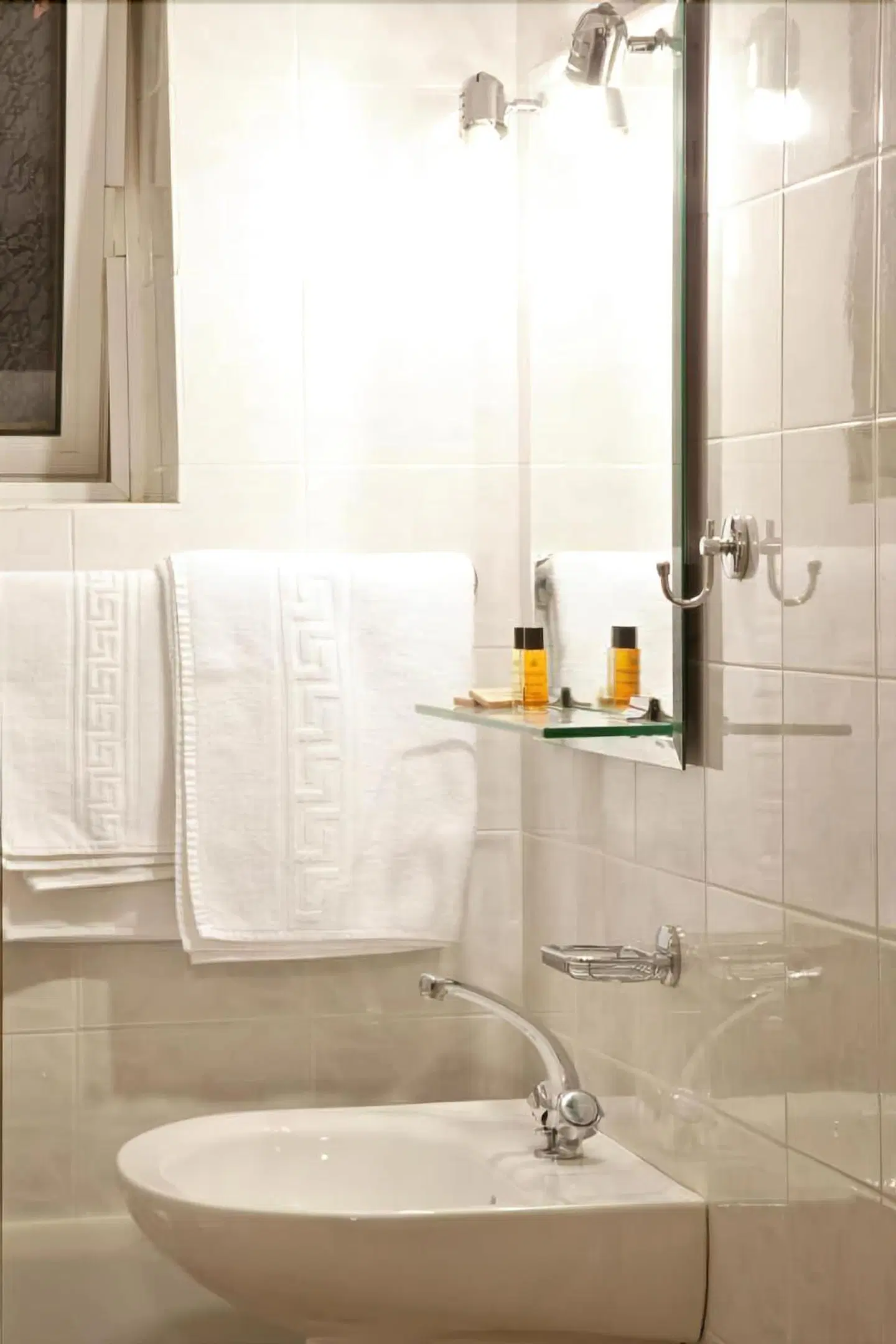 The Noverian Antama Beach Hotel Chania Badezimmer