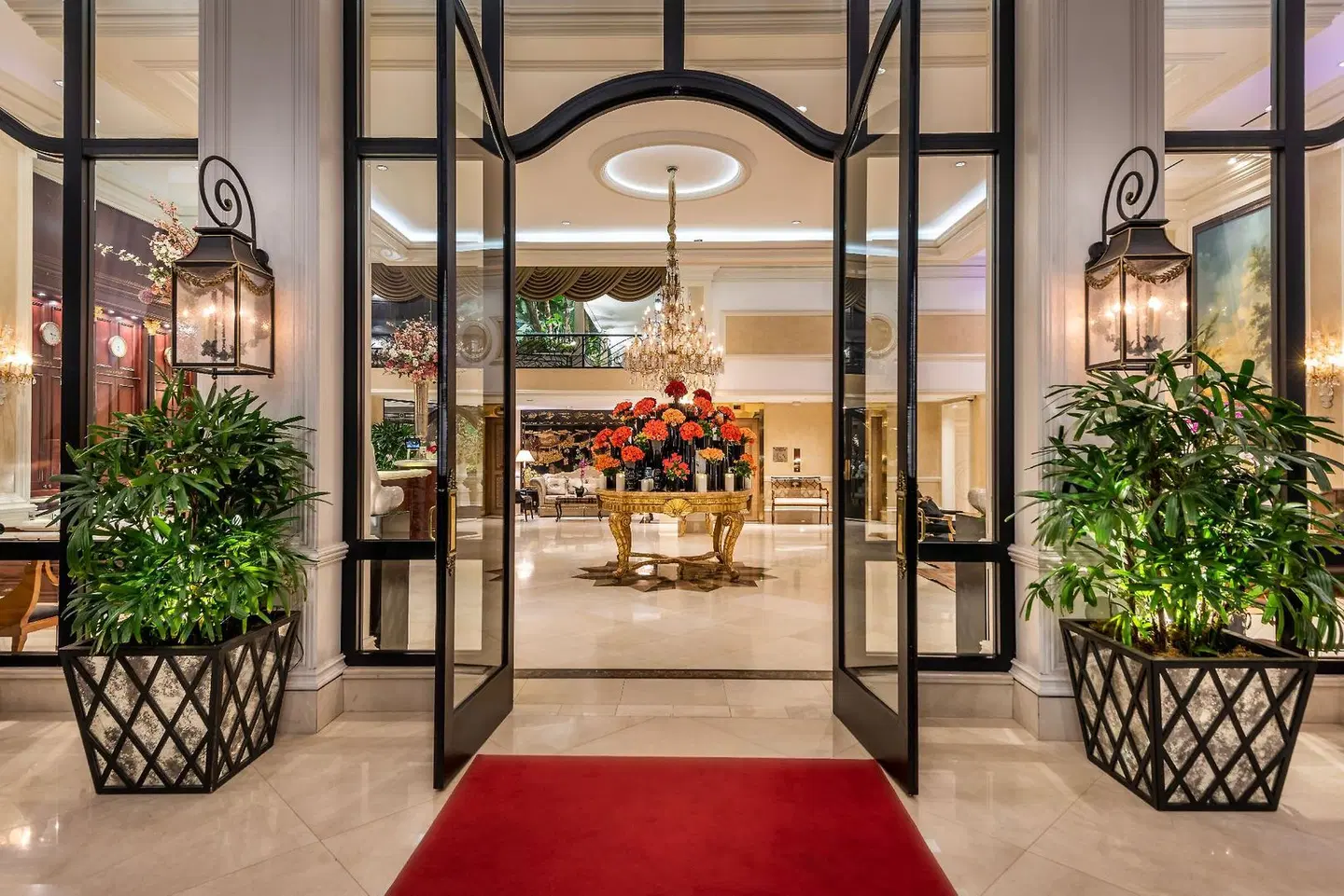 Beverly Hills Plaza Hotel LOUNGE_LOBBY