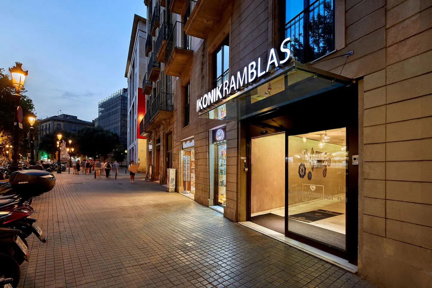 Eurostars Ramblas EXTERIOR