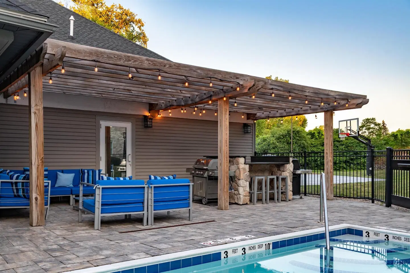 Homewood Suites by Hilton Syracuse/Liverpool OUTDOOR_POOL
