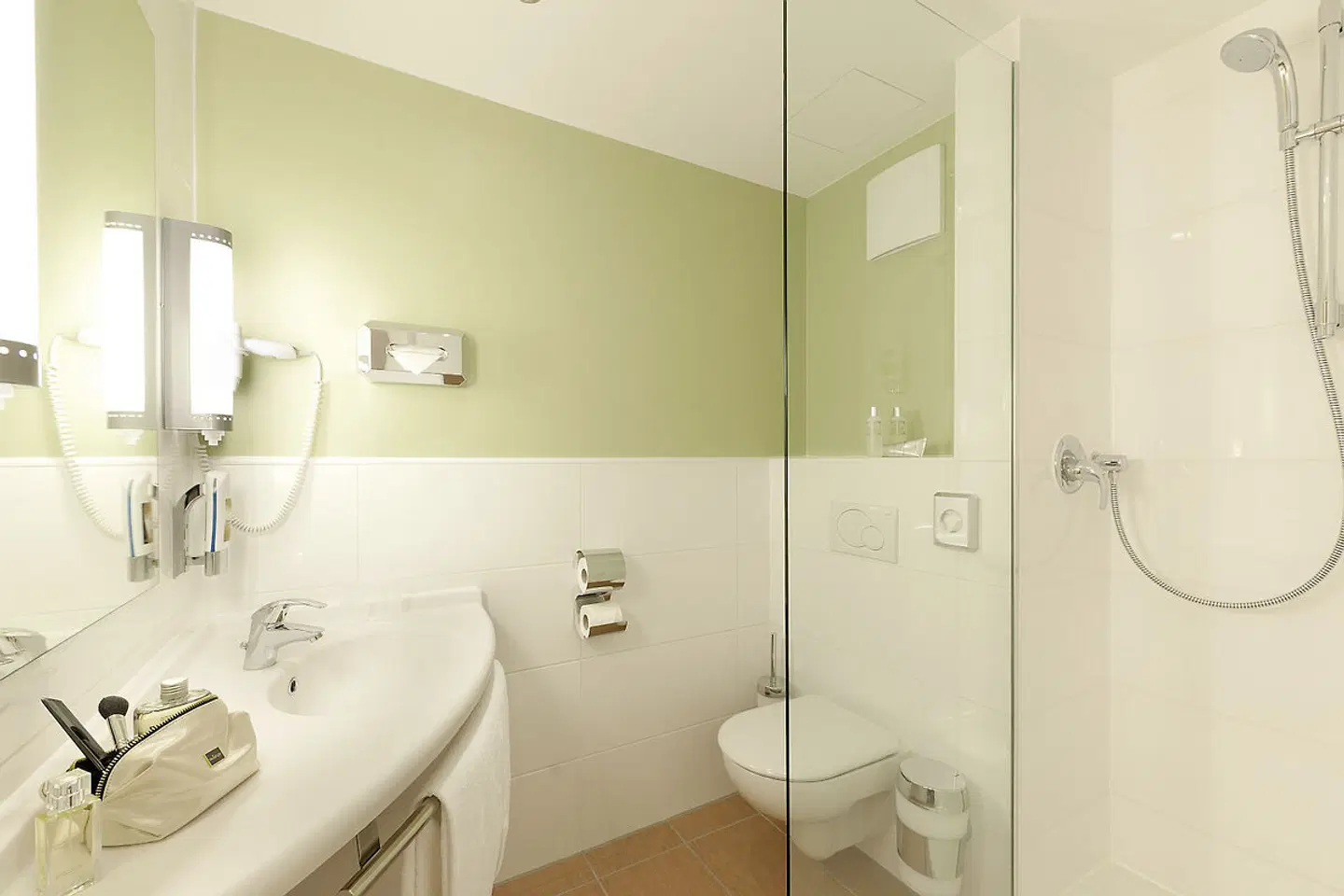 ibis München City Süd Badezimmer