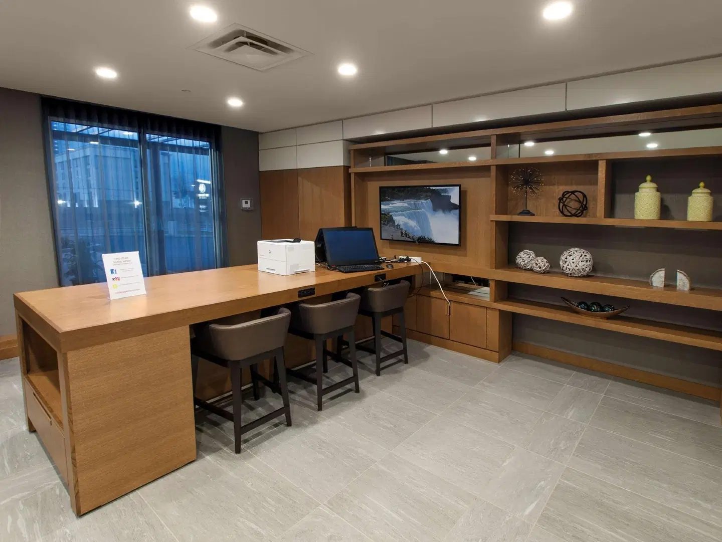 DoubleTree by Hilton Niagara Falls, NY LOUNGE_LOBBY
