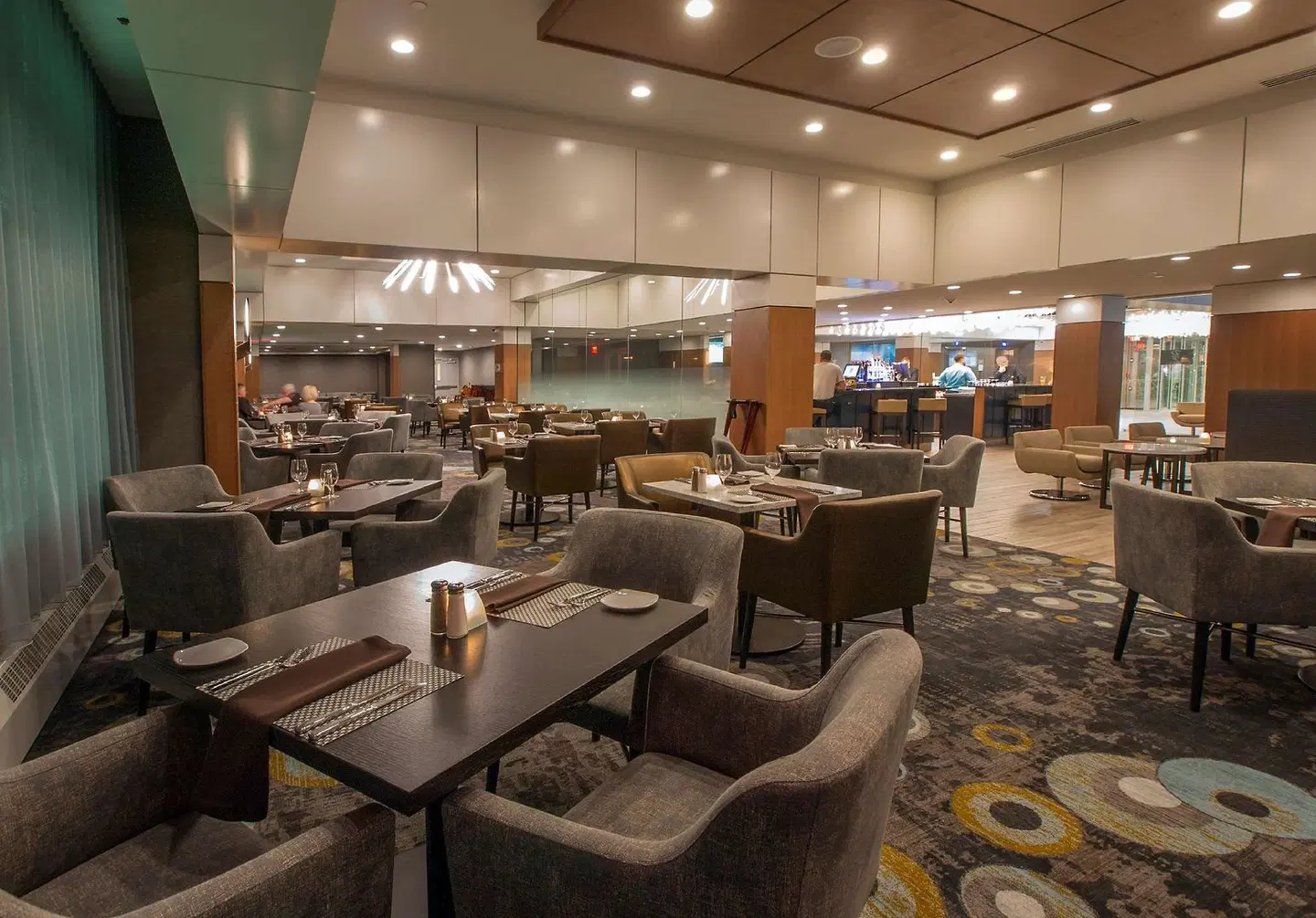 DoubleTree by Hilton Niagara Falls, NY Bar