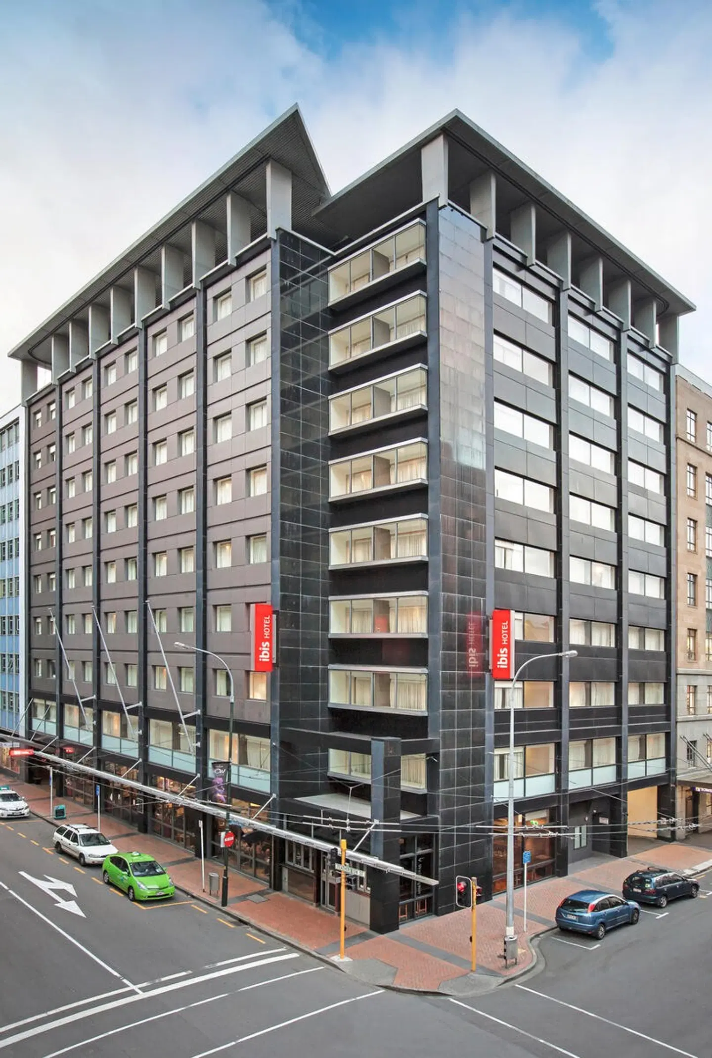 ibis Wellington EXTERIOR