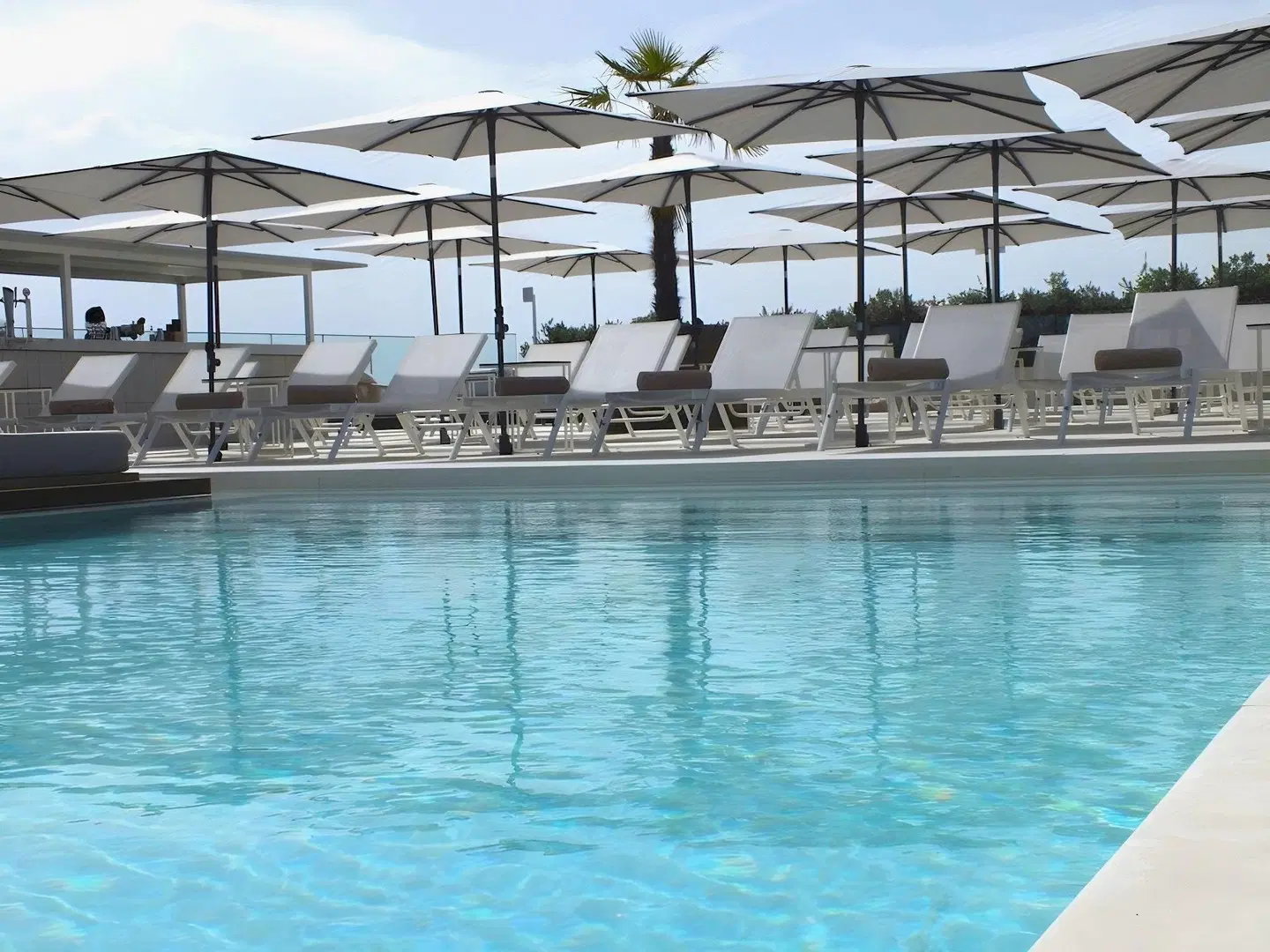 The Londoner Hotel St. Julians OUTDOOR_POOL