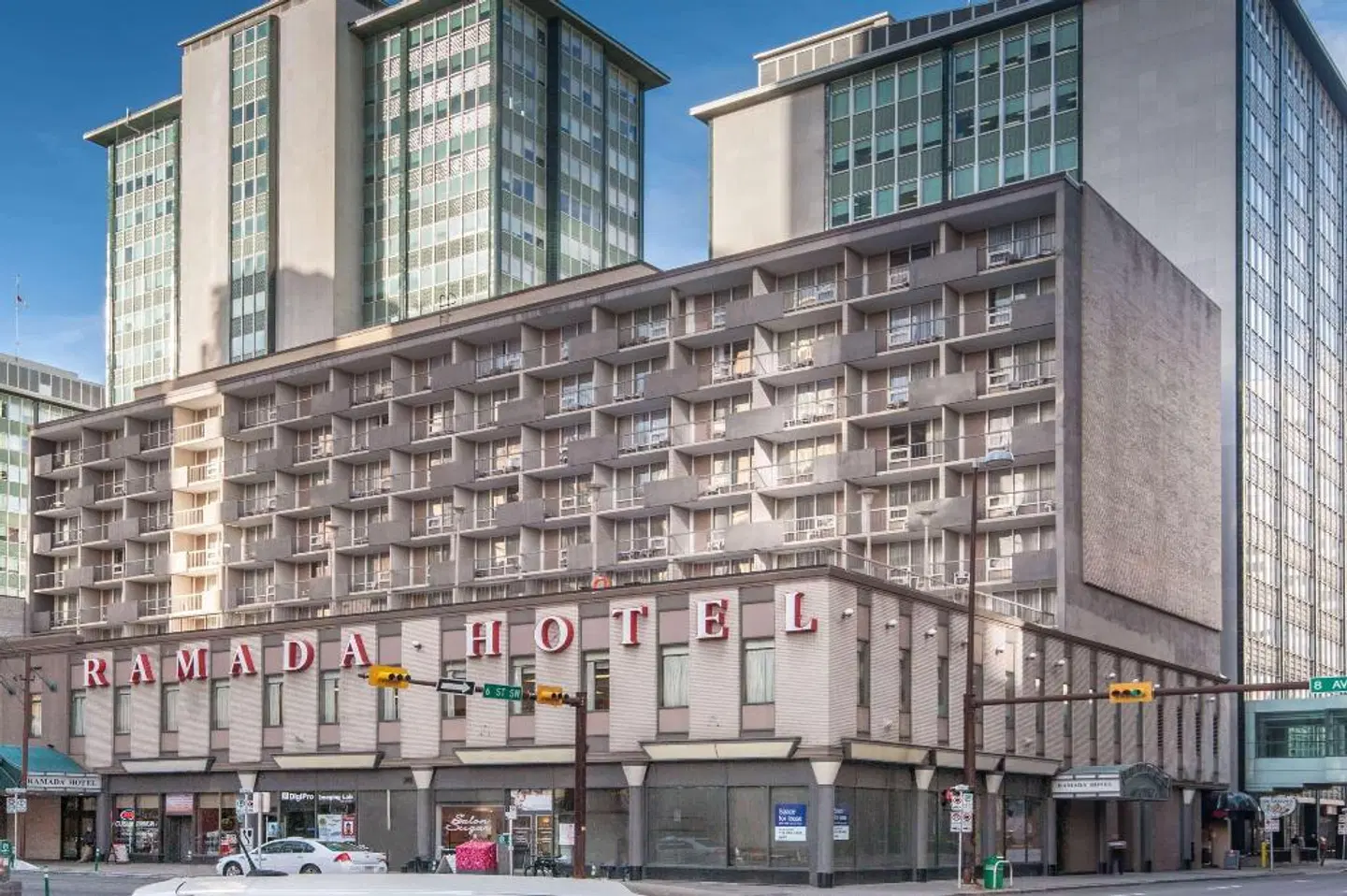 Ramada Plaza by Wyndham Calgary Downtown EXTERIOR