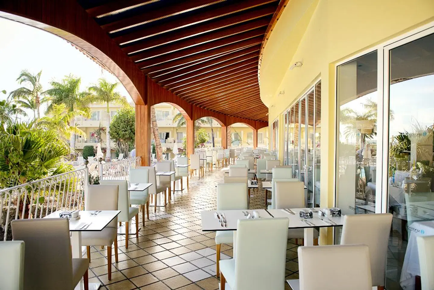 R2 Buganvilla Hotel & Spa Restaurant
