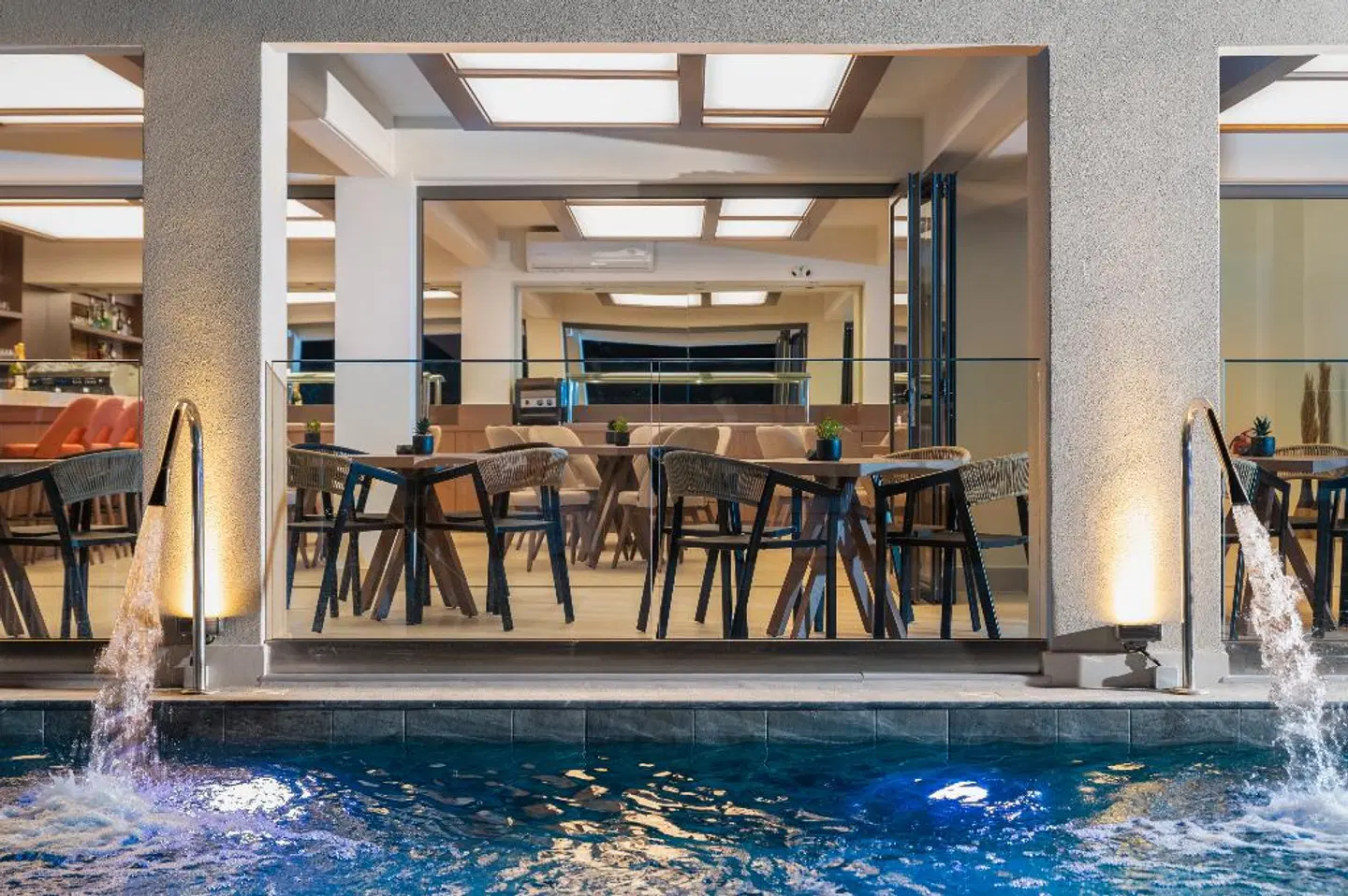 Elia Agia Marina Resort Hallenbad