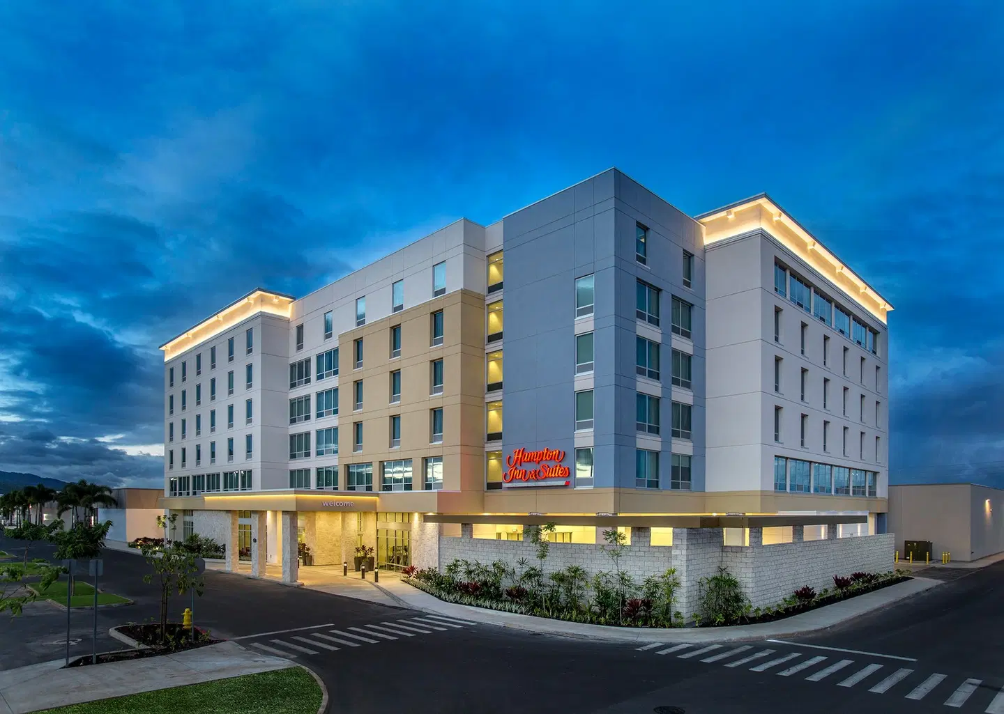 Hampton Inn & Suites Oahu/Kapolei EXTERIOR