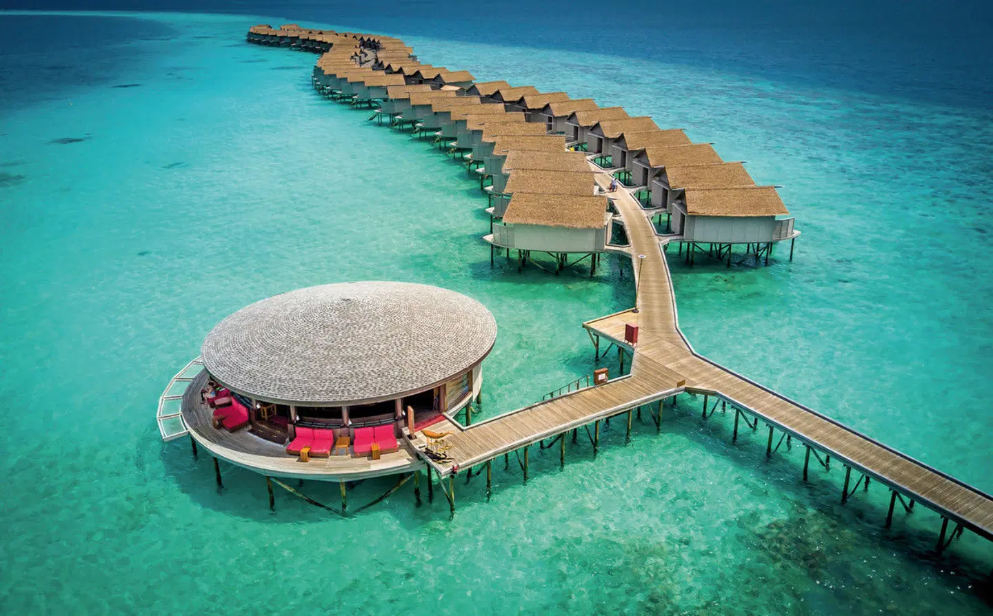 Centara Ras Fushi Resort & Spa Maldives OUTDOOR_POOL