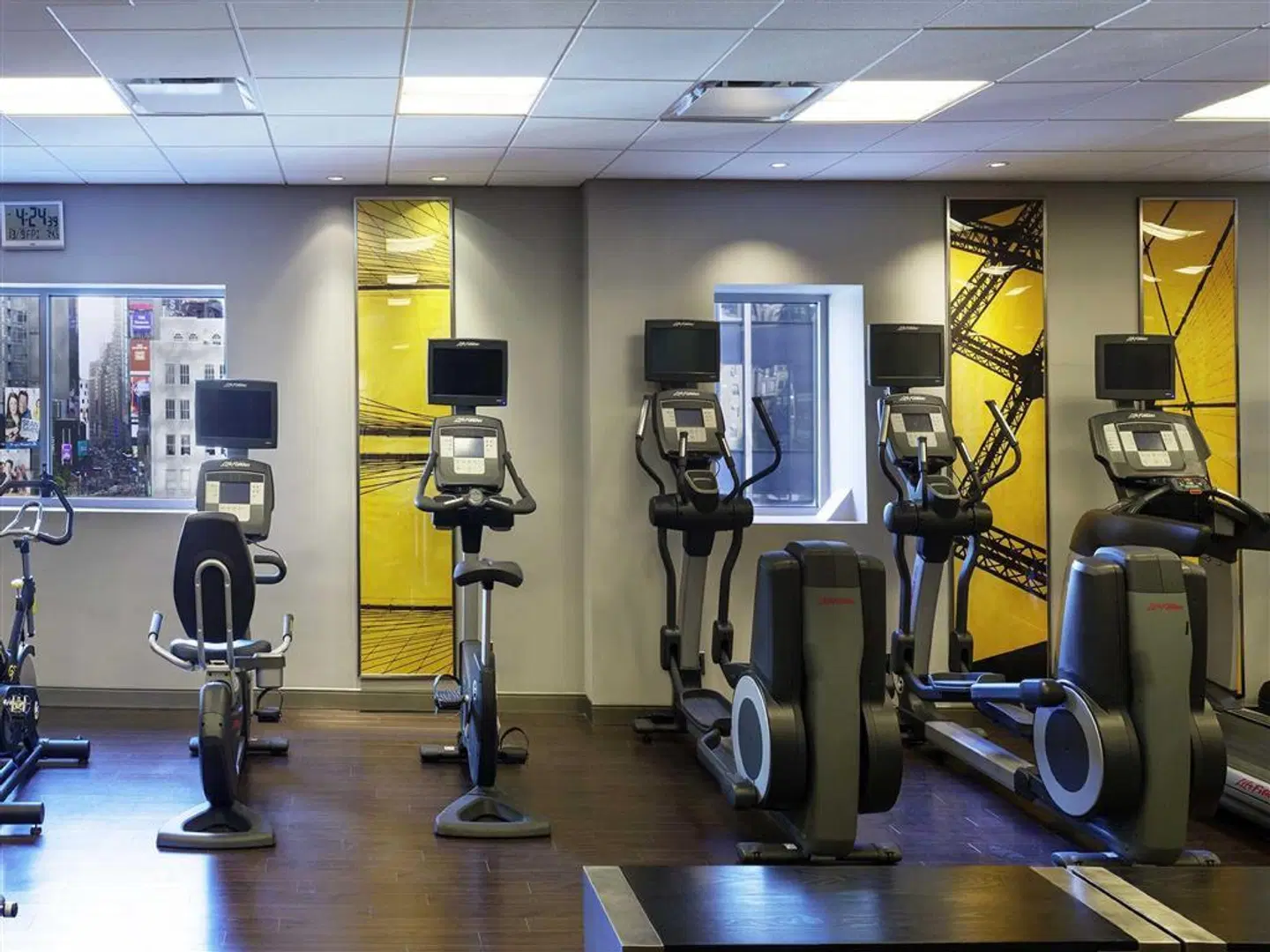 M Social Hotel Times Square New York SPORTS_AND_LEISURE