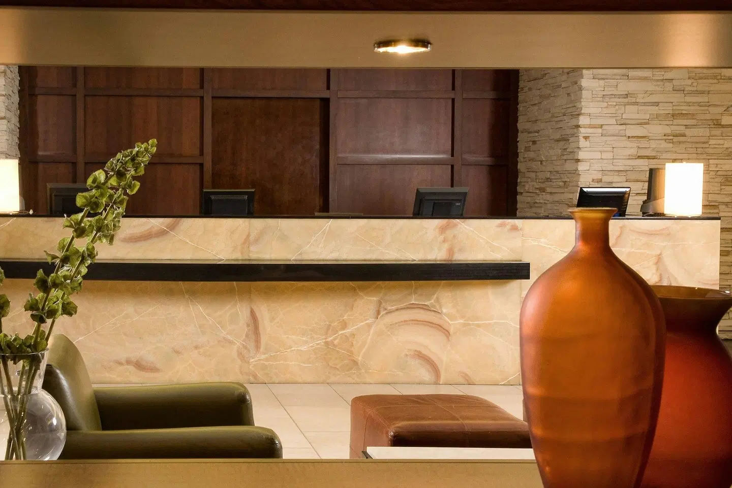 Courtyard by Marriott Los Angeles Sherman Oaks LOUNGE_LOBBY