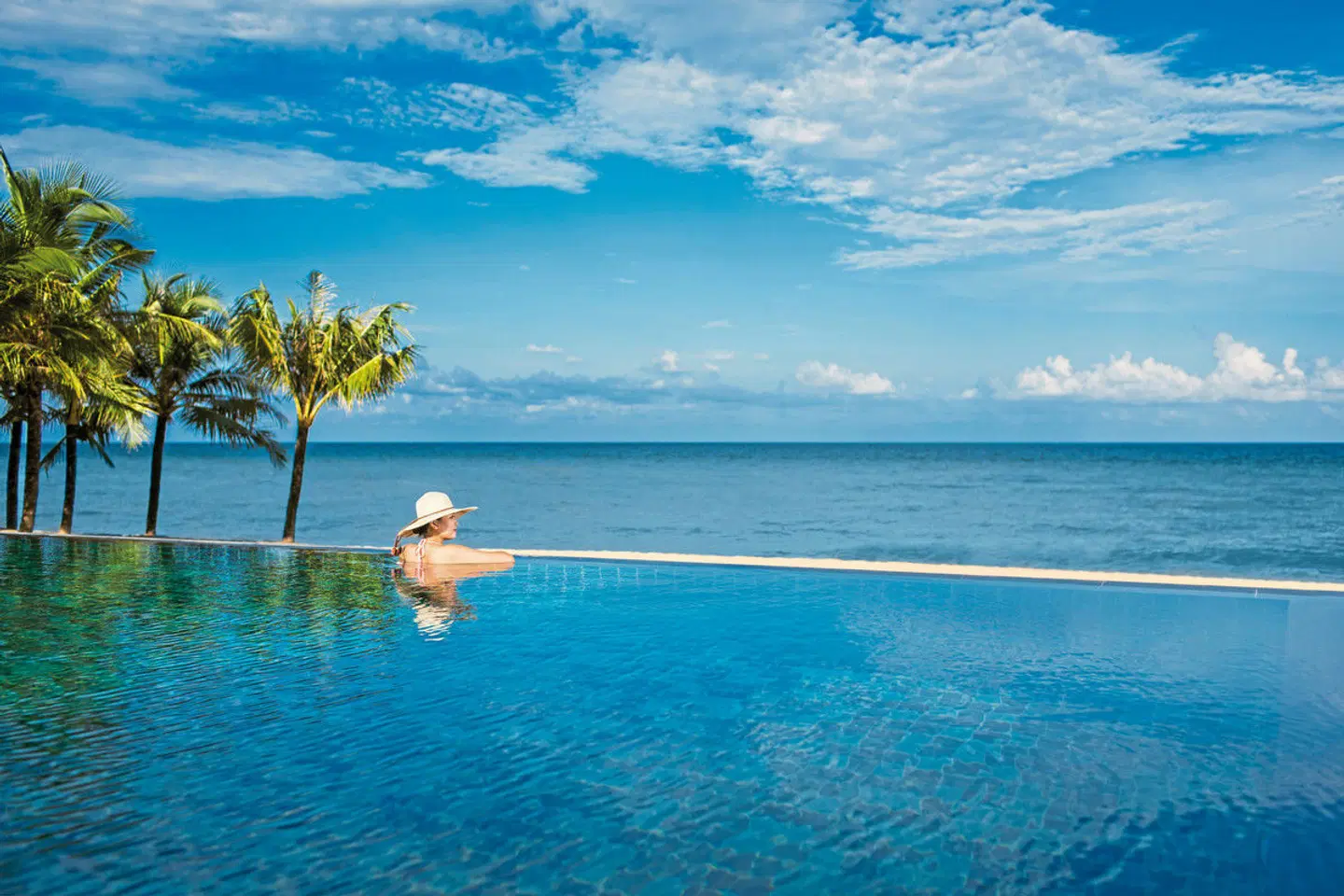 Dusit Princess Moonrise Beach Resort Phu Quoc OUTDOOR_POOL