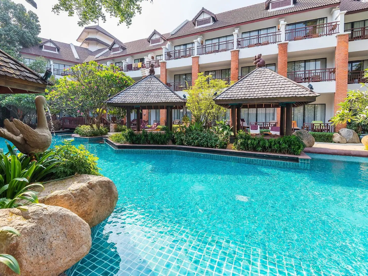 Woodlands Resort OUTDOOR_POOL
