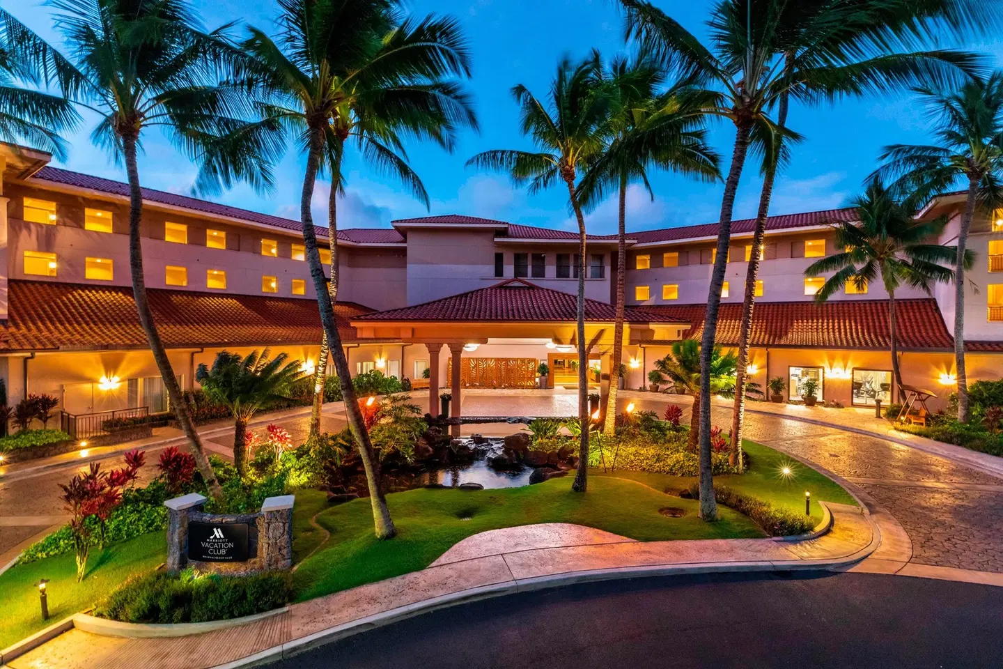 Marriott's Waiohai Beach Club EXTERIOR