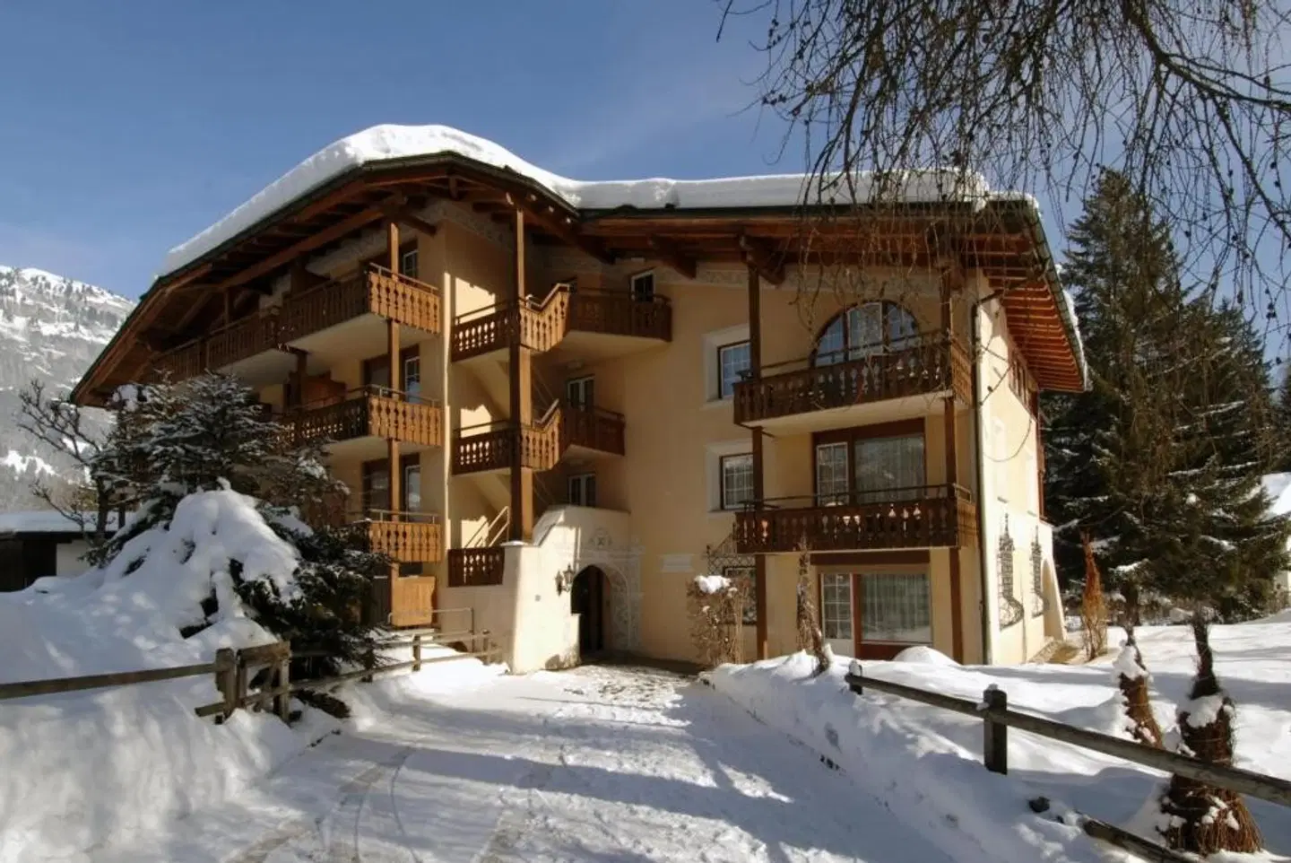 Soldanella by Hotel Adula EXTERIOR