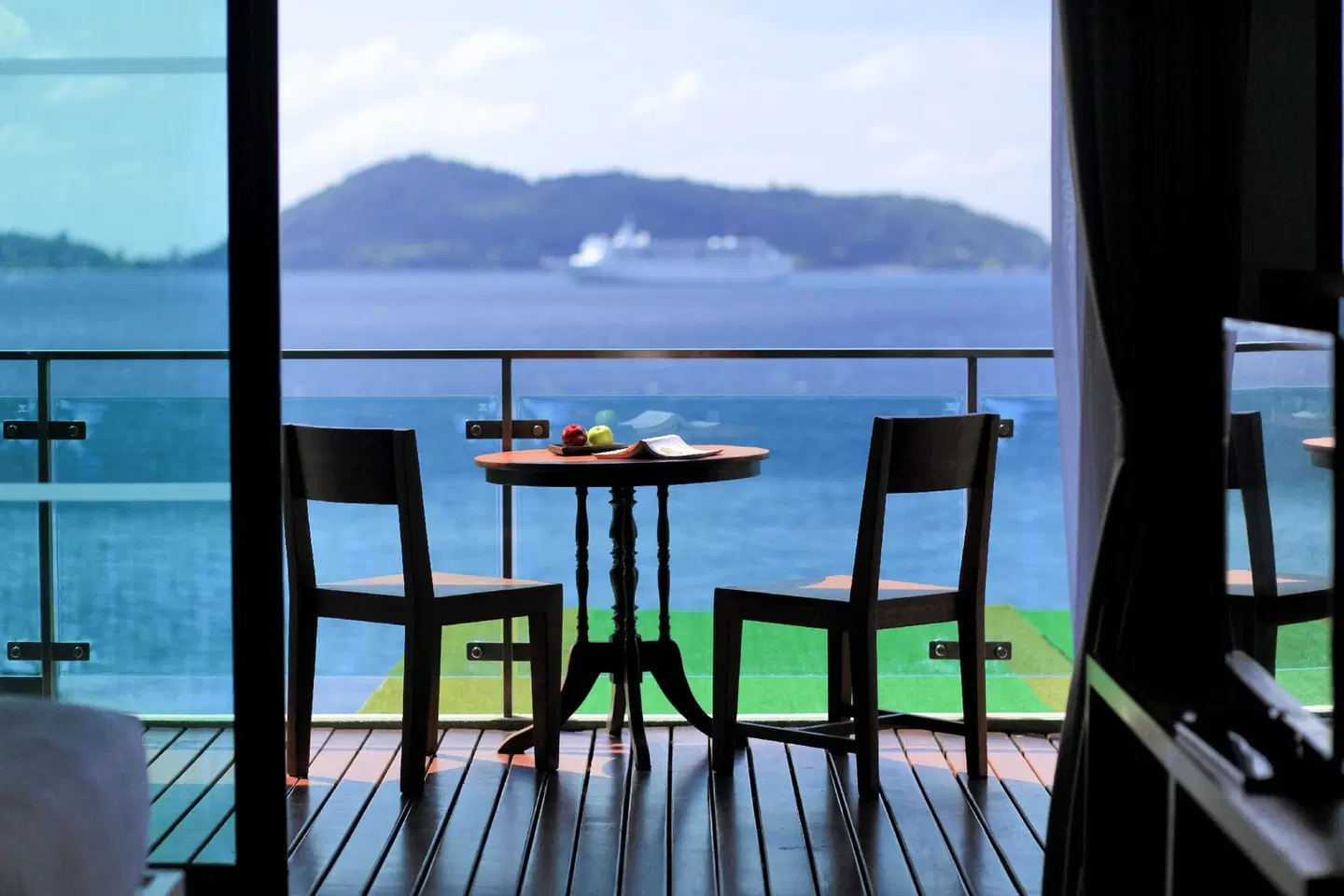 Zenmaya Oceanfront Phuket Terrasse