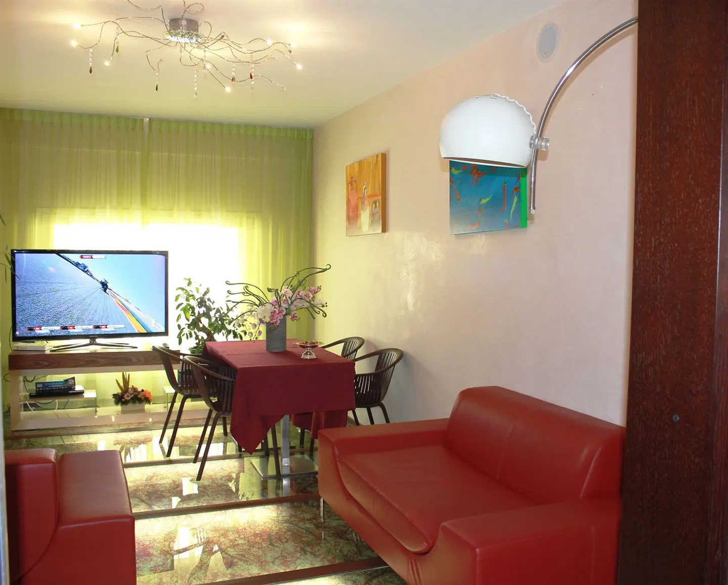 Hotel 33 Baroni Bar