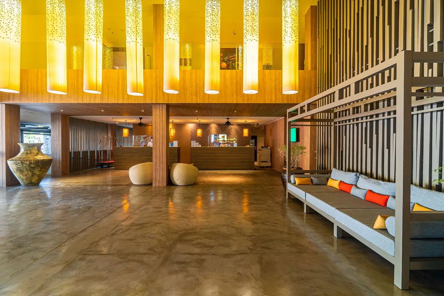 Radisson Resort and Suites Phuket LOUNGE_LOBBY