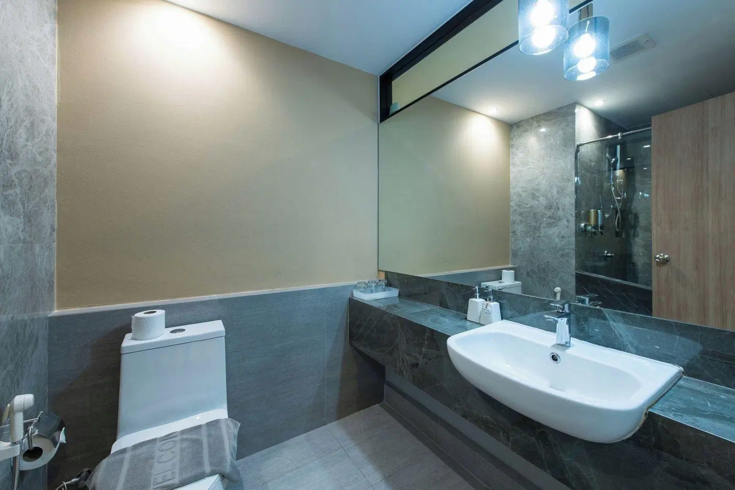 Hi Sotel Badezimmer