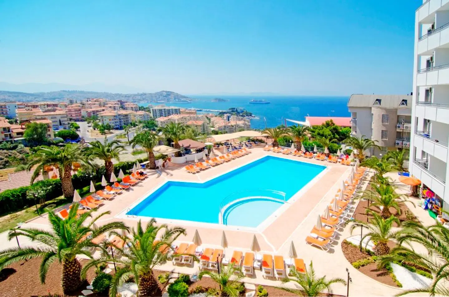City's Hill Hotel OUTDOOR_POOL
