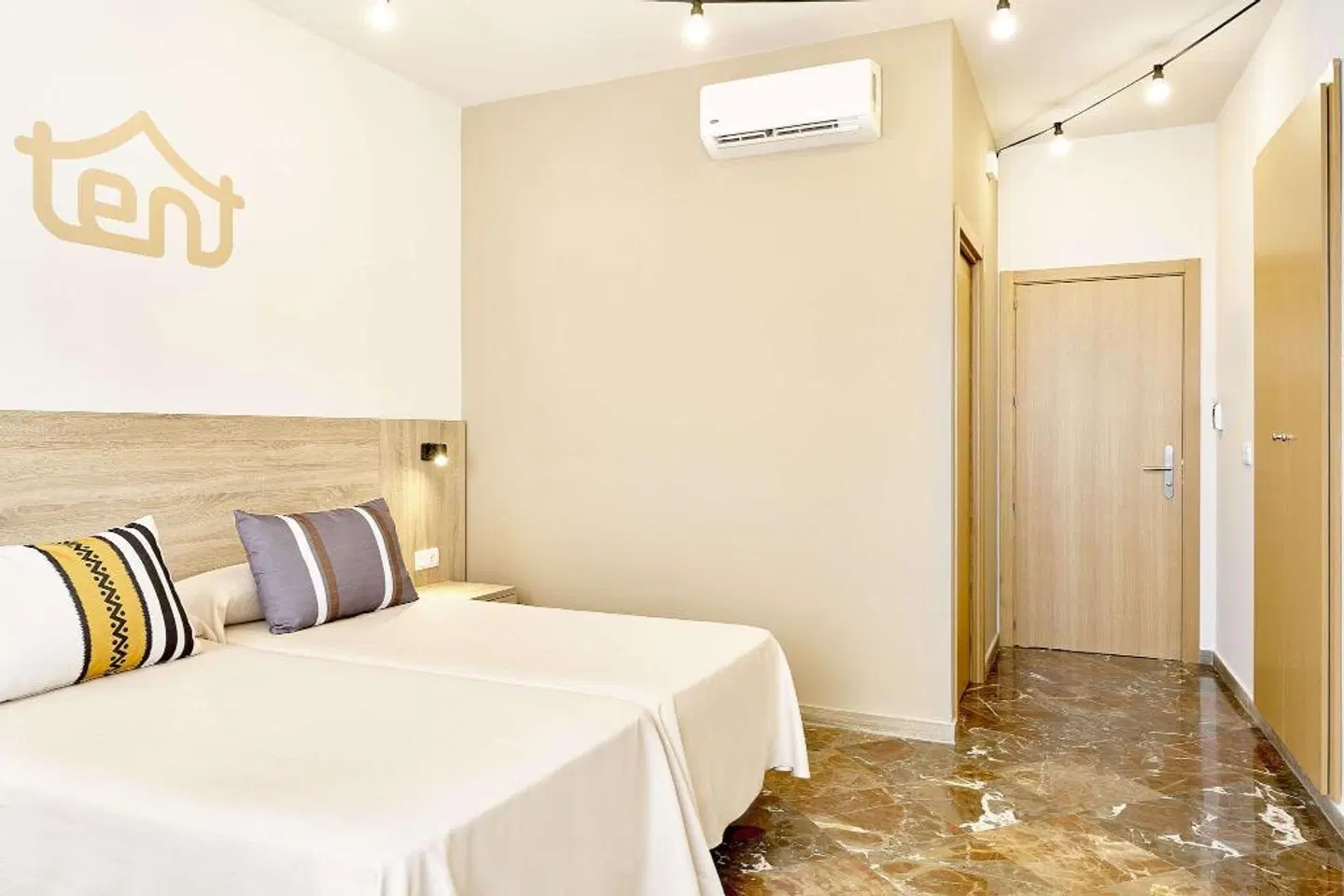 tent Torremolinos ROOM_EXAMPLE