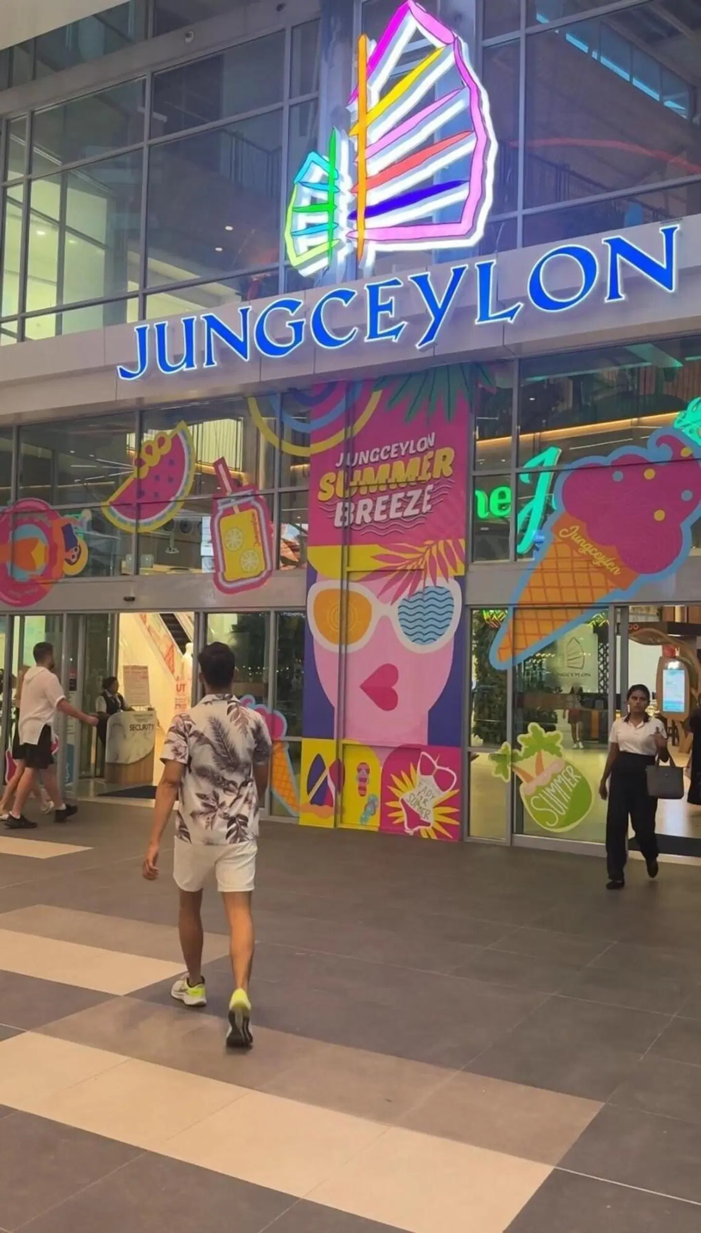 Clarian Hotel Beach Patong EXTERIOR