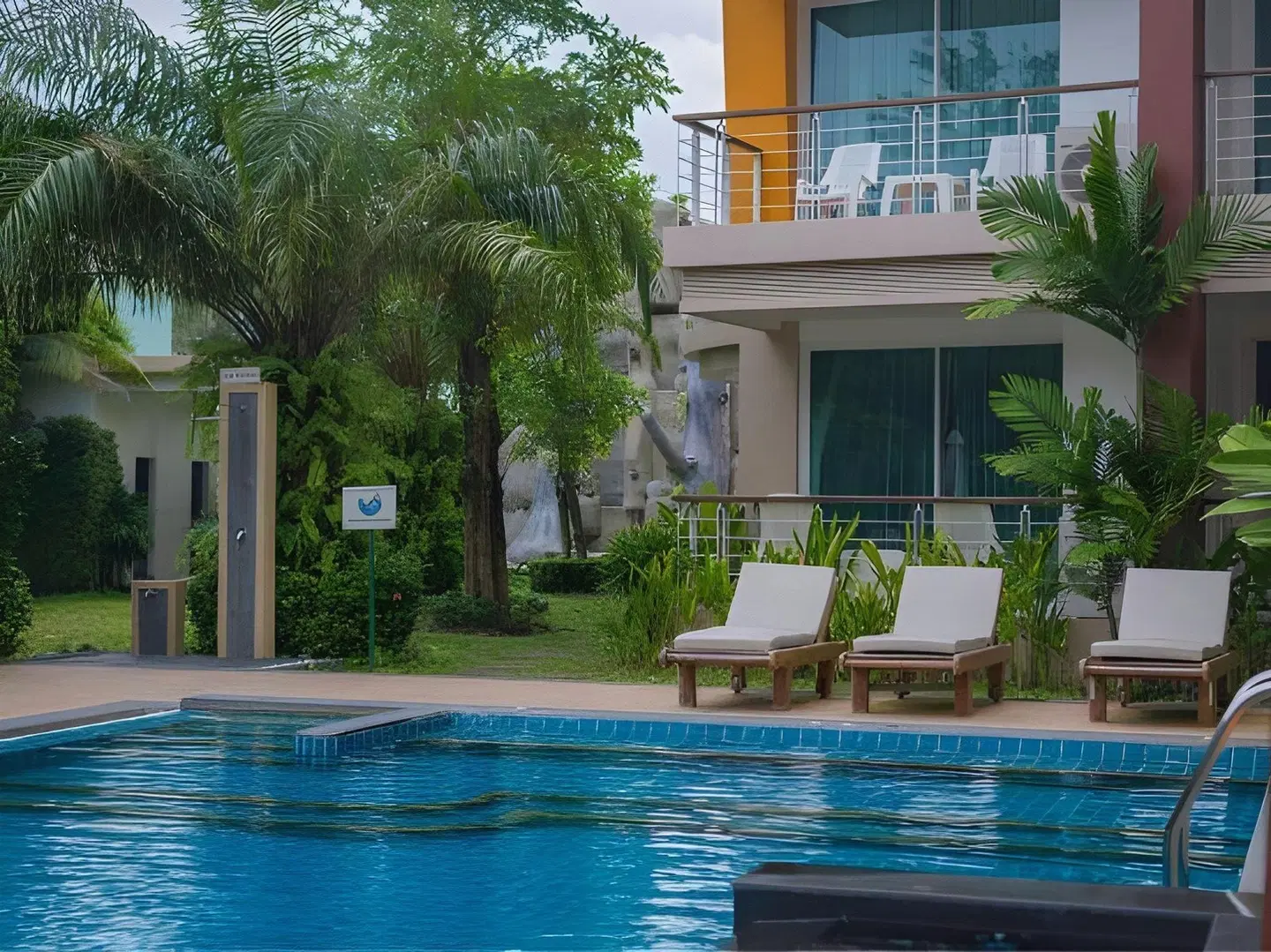 Phuket Seaview Resotel EXTERIOR