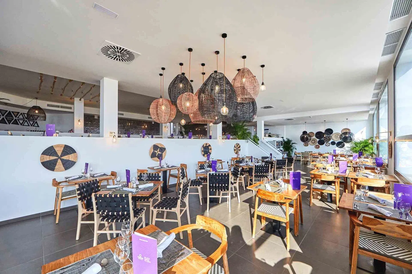 FERGUS Conil Park RESTAURANT