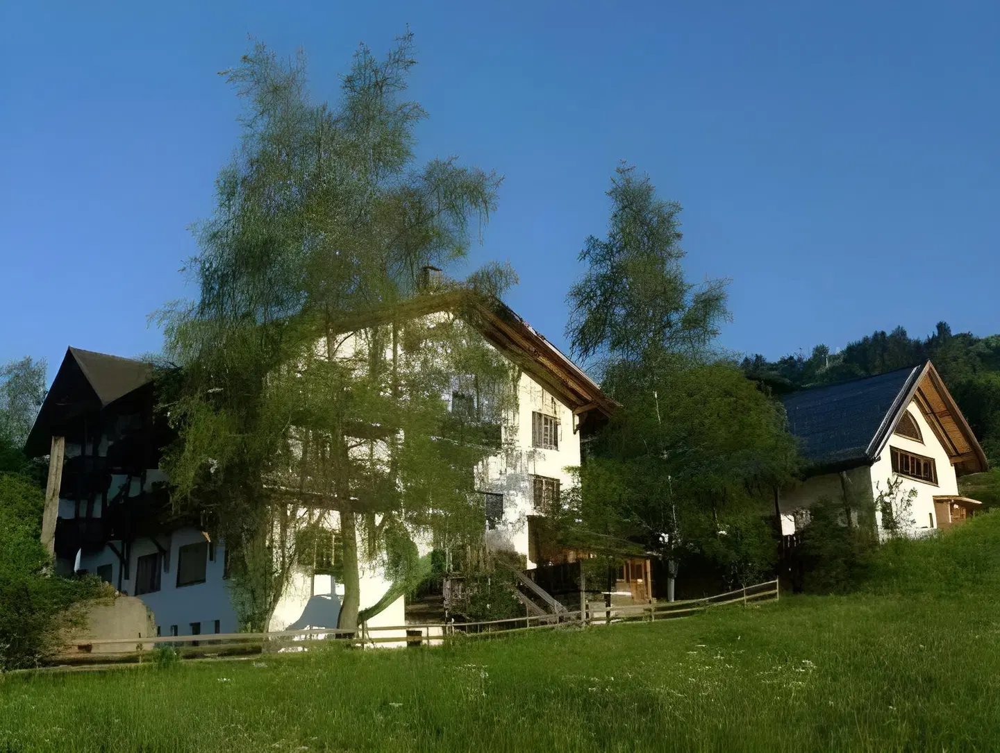 Hotel Ucliva EXTERIOR