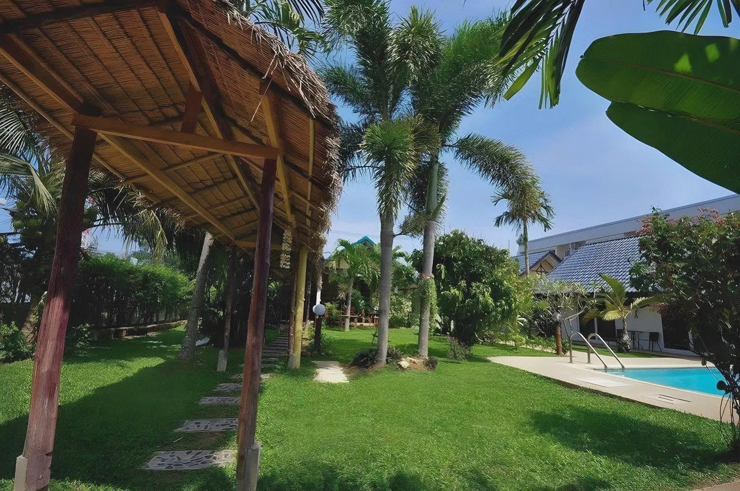 Phuket Airport Hotel Garten