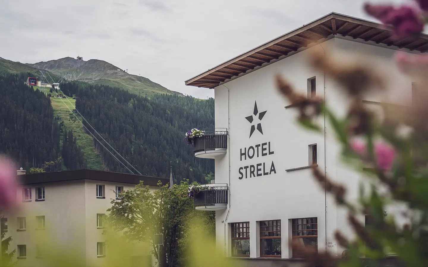 Strela EXTERIOR