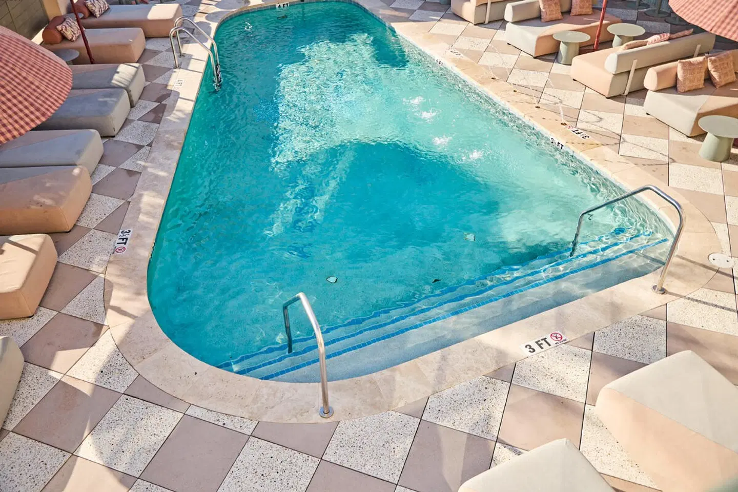 The Ryder Hotel OUTDOOR_POOL