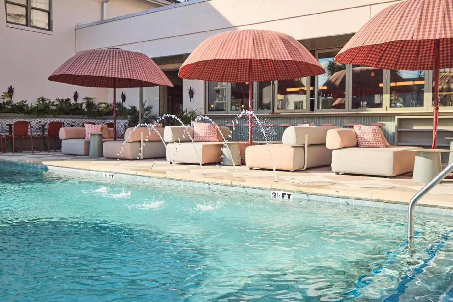 The Ryder Hotel OUTDOOR_POOL
