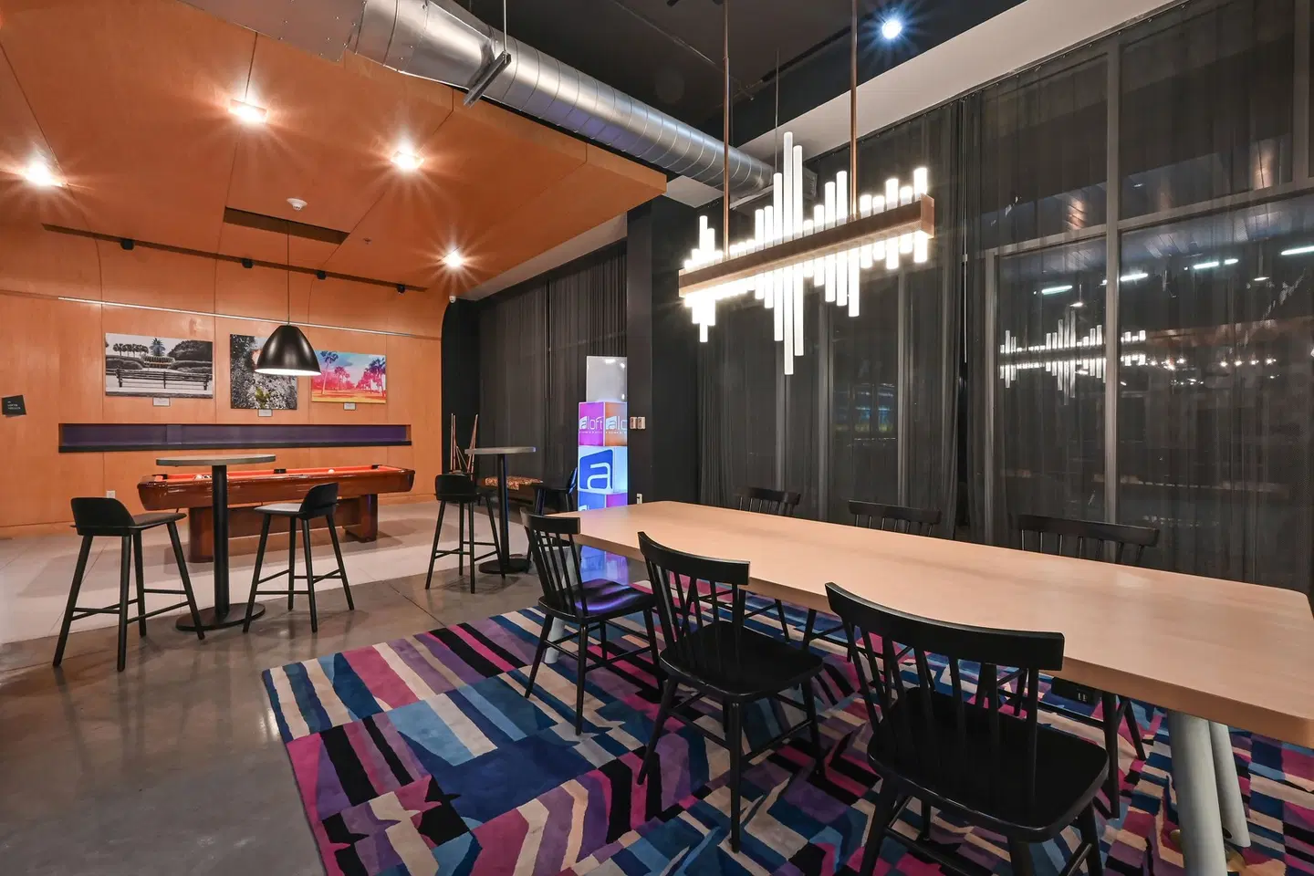 Aloft by Marriott Charleston Airport & Convention Center Bar