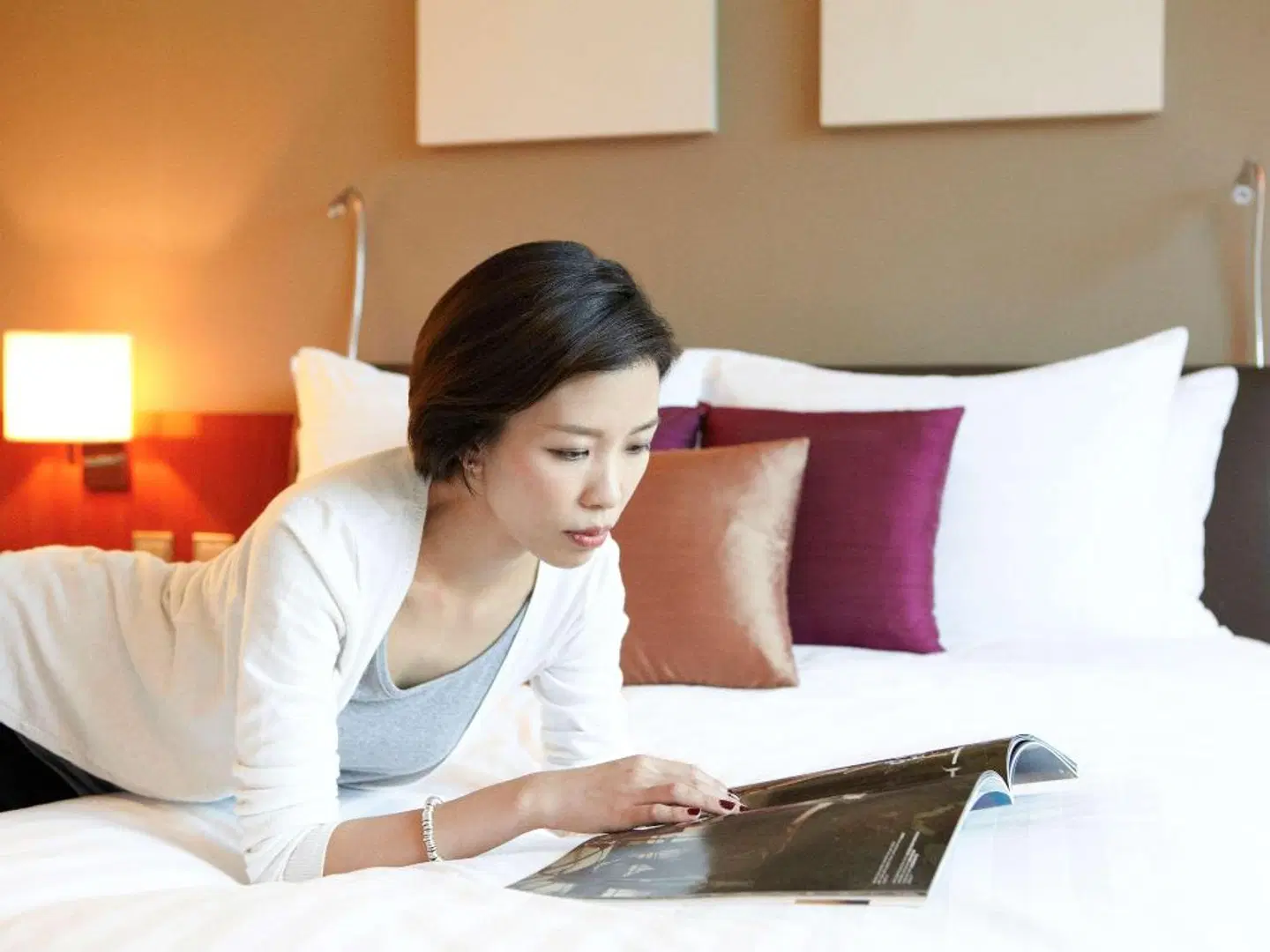 Novotel Hong Kong Citygate Hotel PEOPLE