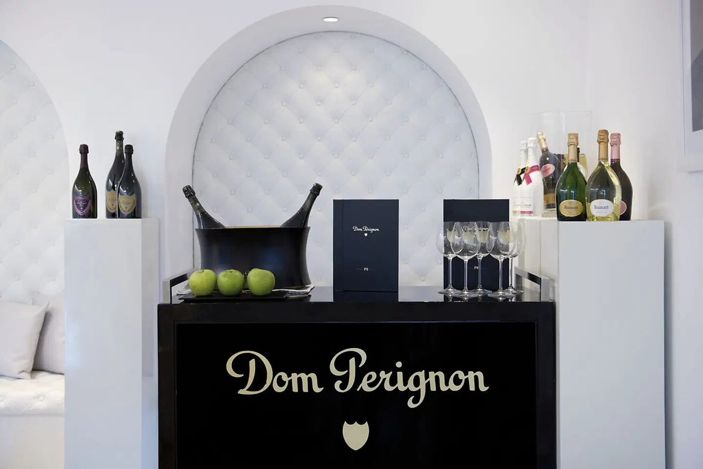 The Donna Portals EXTERIOR