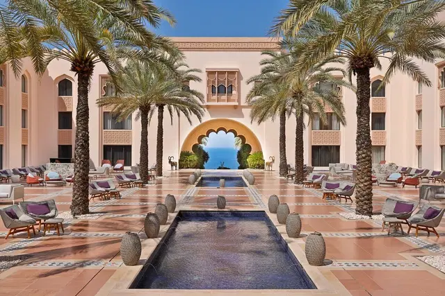 Al Husn Muscat Terrasse